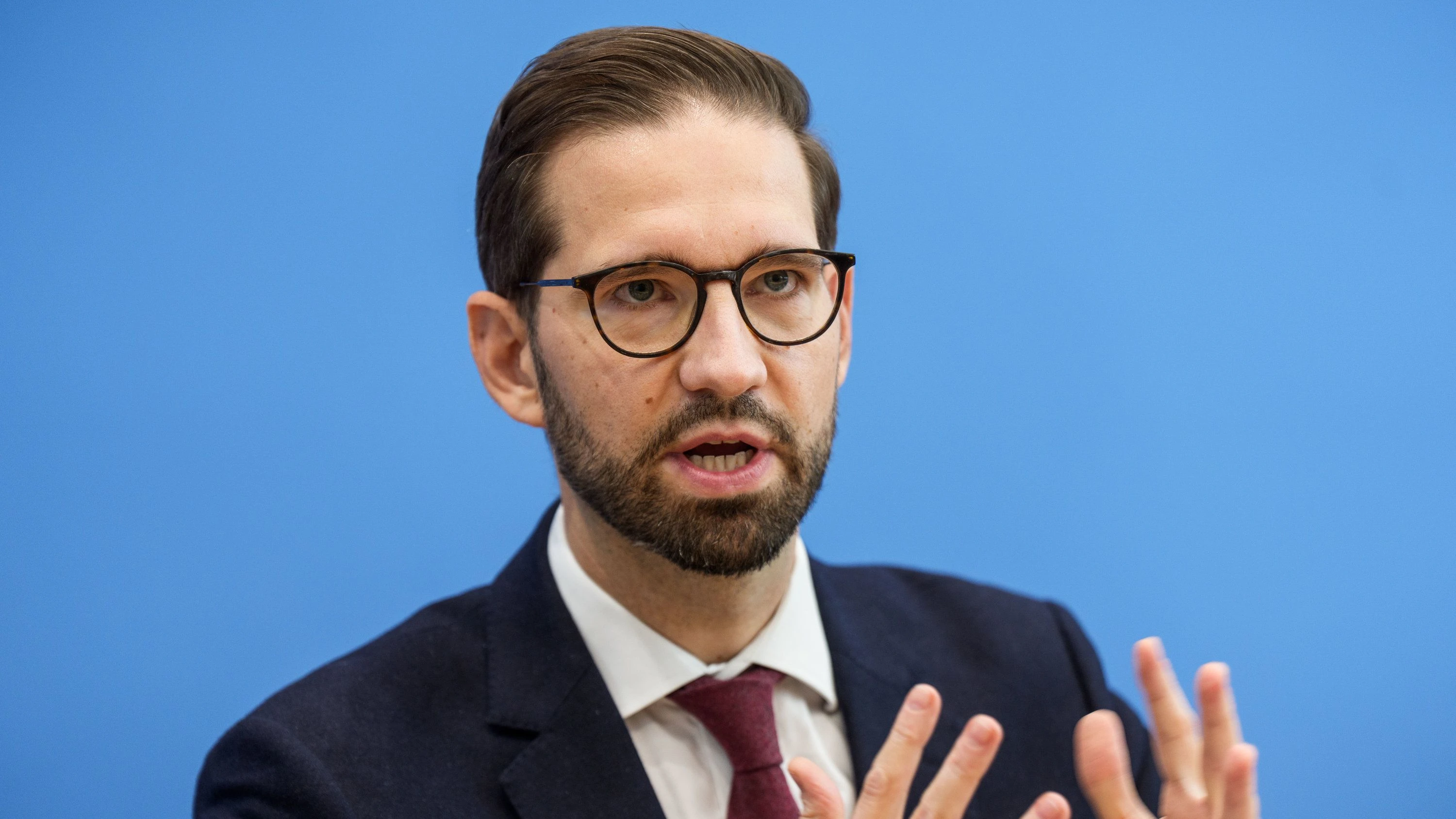 Krieg in der Ukraine: Bundesregierung dämpft Erwartungen an Gespräche in Abu Dhabi Krieg in der Ukraine: Bundesregierung dämpft Erwartungen an Gespräche in Abu Dhabi