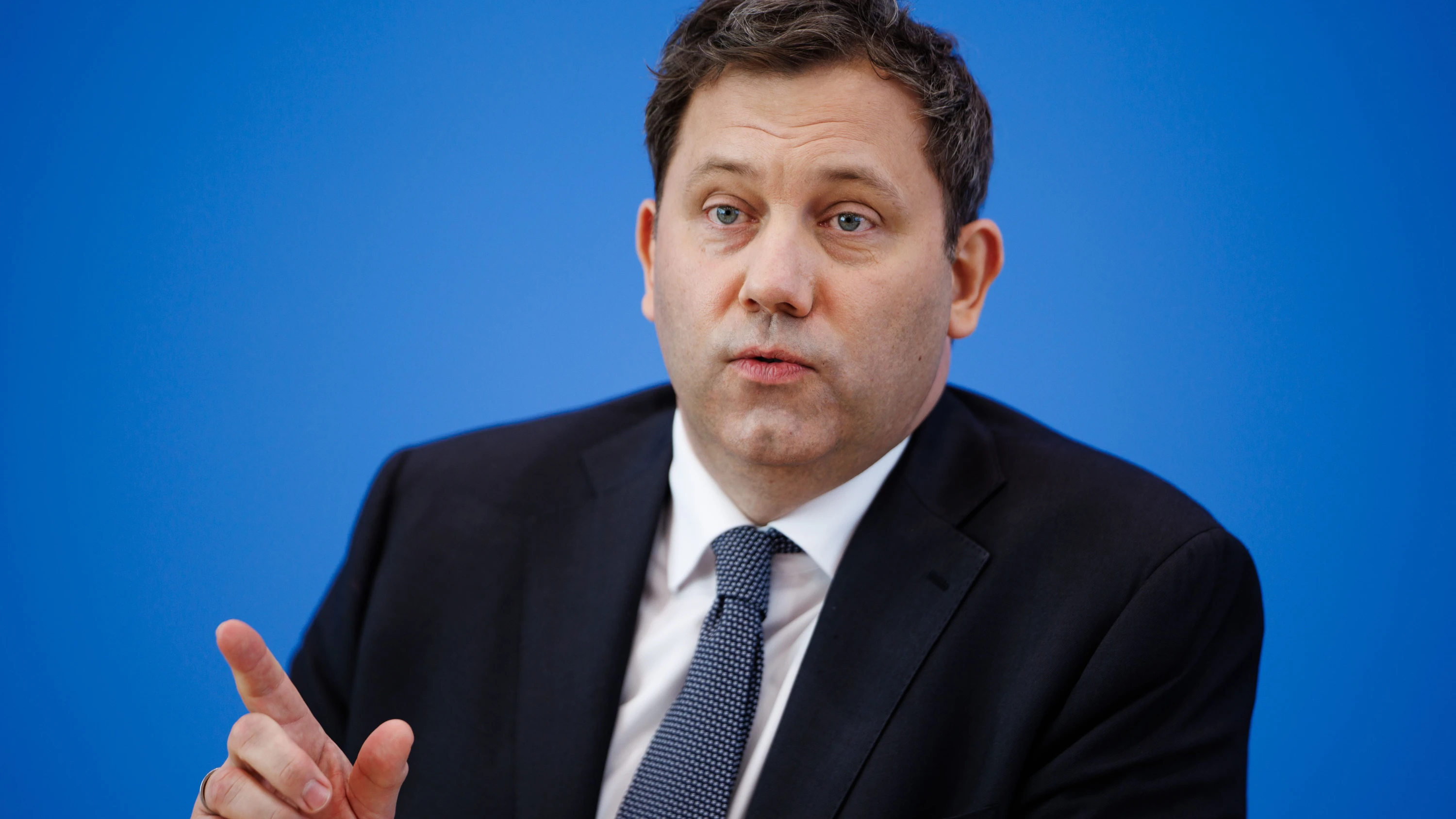 „Würde Geld reinbringen“: Klingbeil erwägt höhere Rentenbeiträge für Gutverdiener