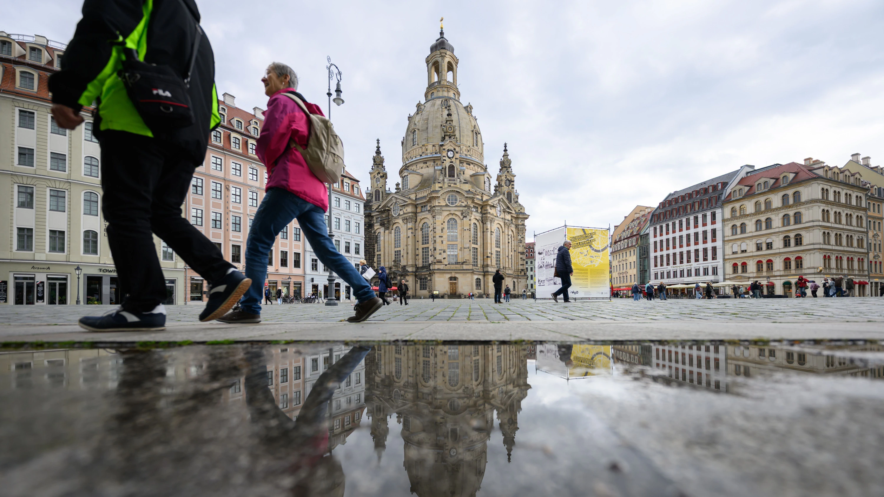 Die Frauenkirche in der Altstadt von Dresden - dpa