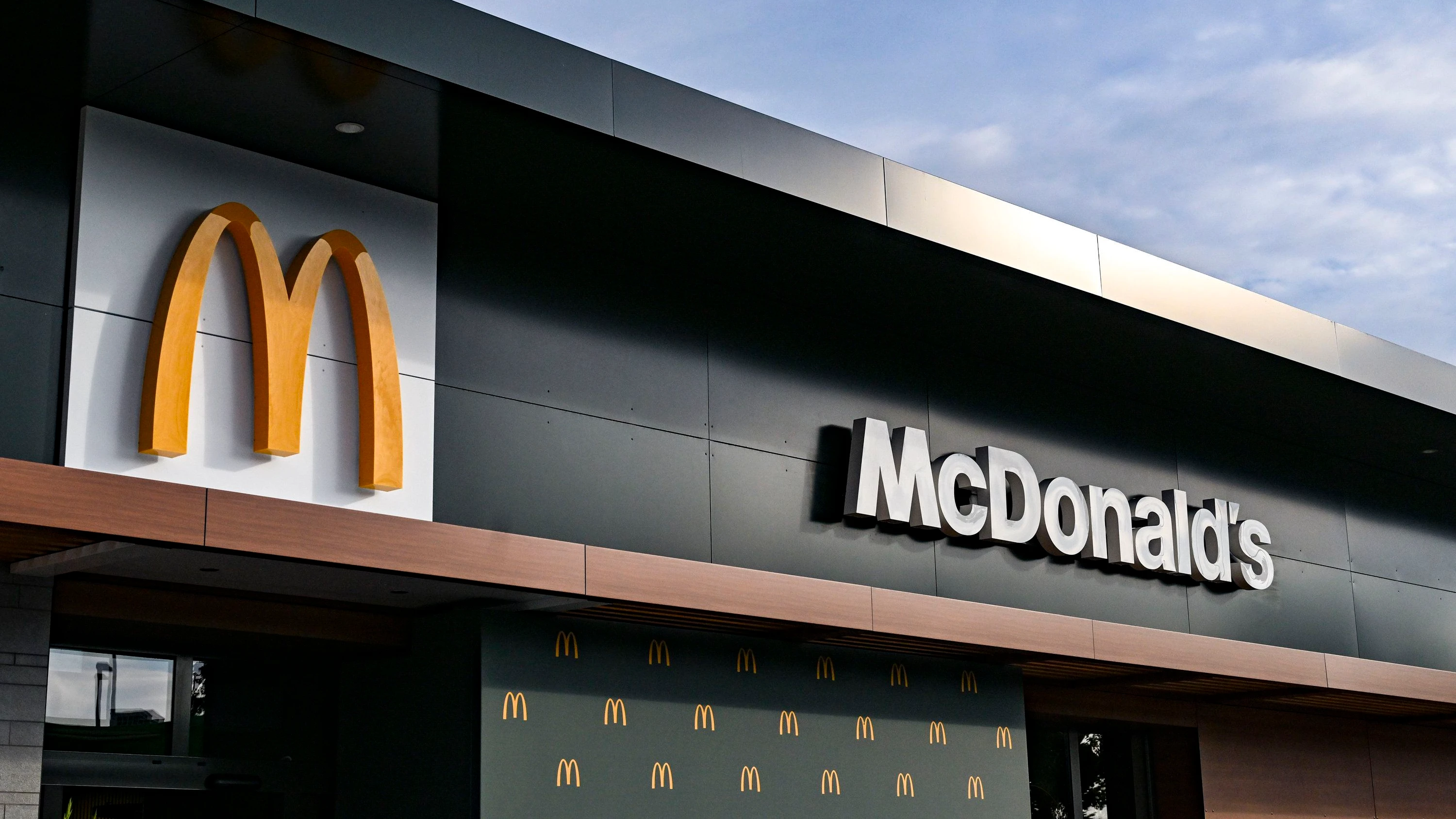 Einsatz von KI: „Gruselig“ – McDonald's zieht Weihnachtswerbespot zurück Einsatz von KI: „Gruselig“ – McDonald's zieht Weihnachtswerbespot zurück