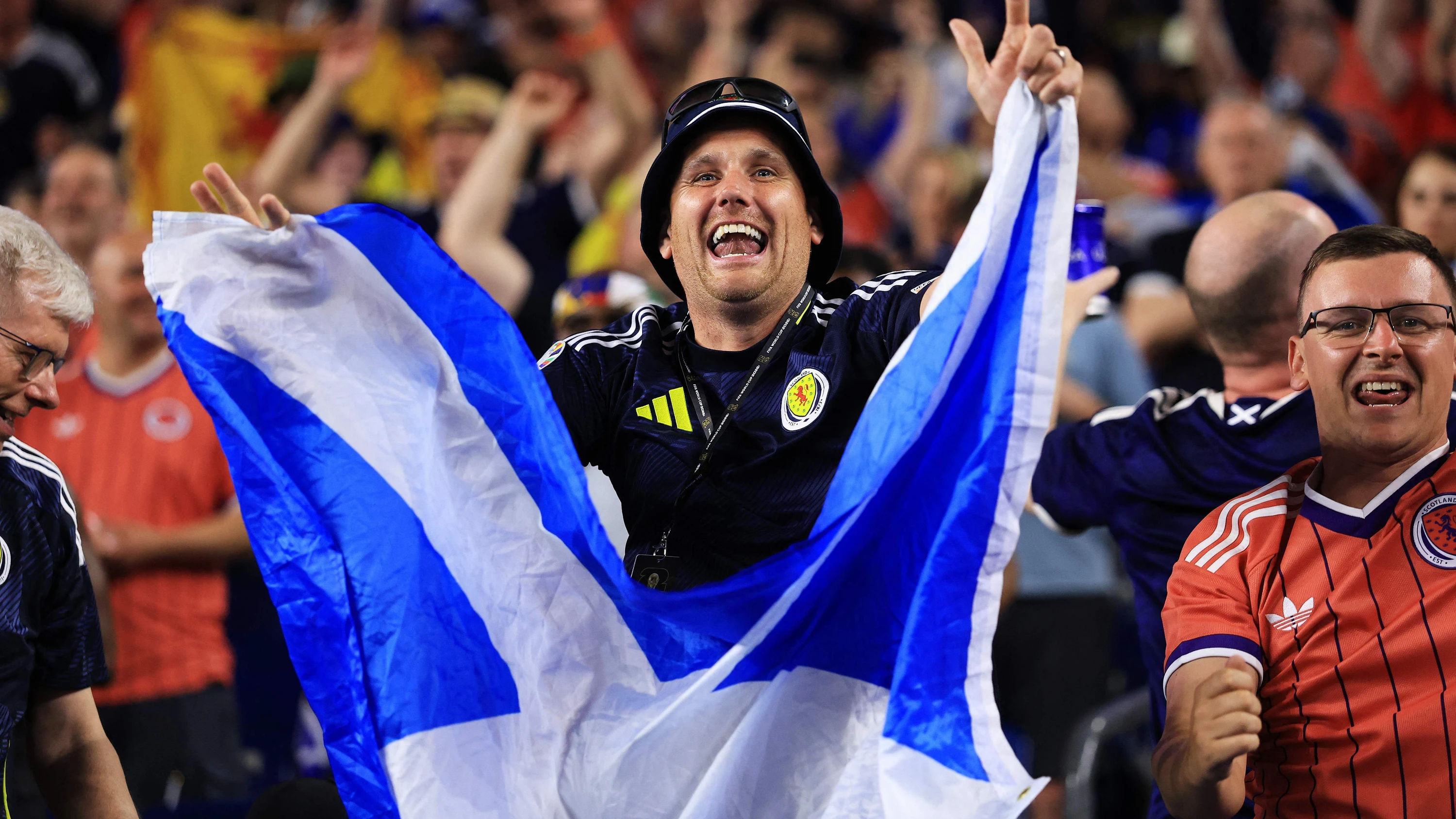 Liveblog Fußball-WM 2026: Hohe Preise: Schottische Fans in Schulbussen zum Stadion Liveblog Fußball-WM 2026: Hohe Preise: Schottische Fans in Schulbussen zum Stadion