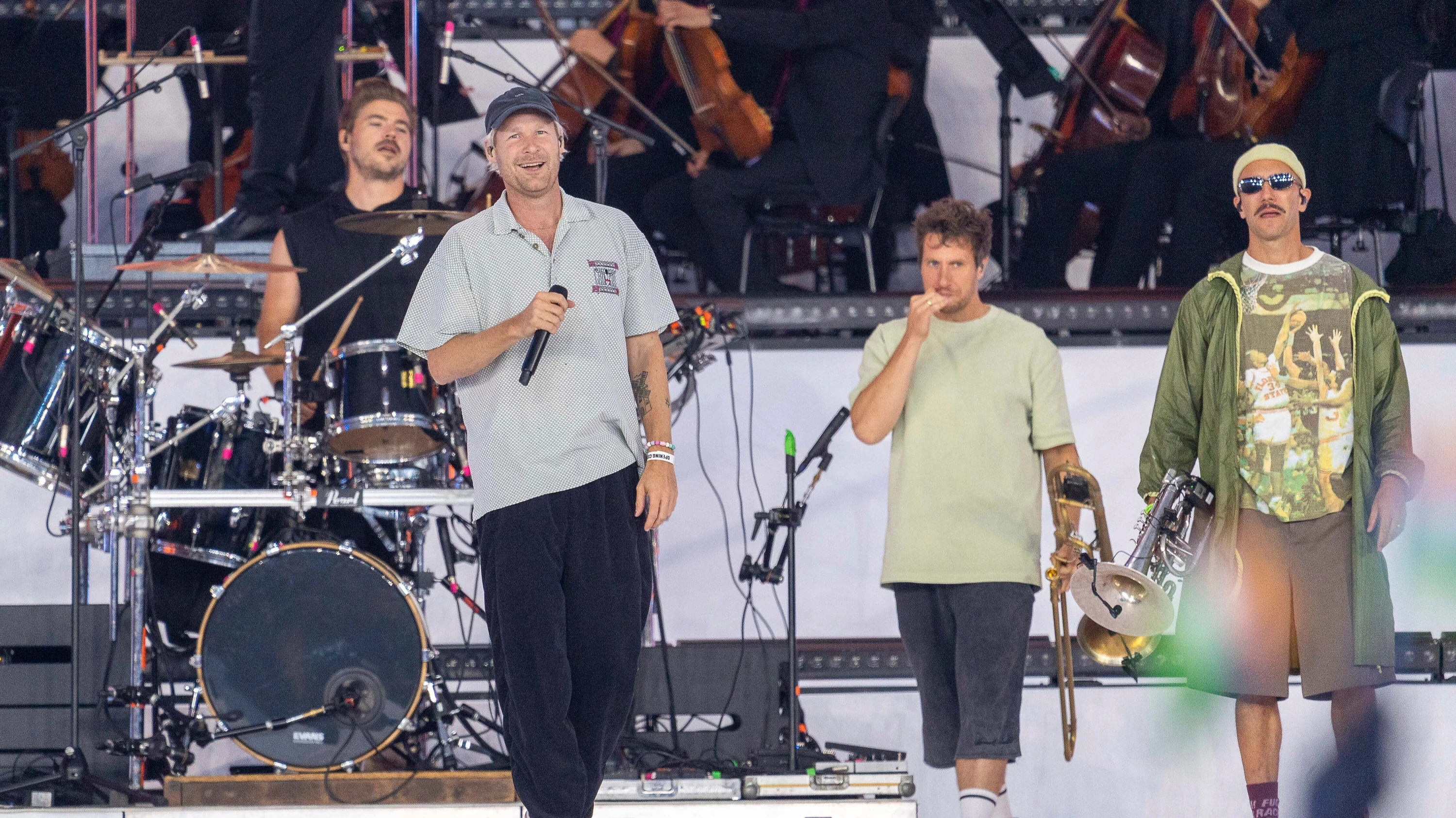 Querbeat im Zoom: Einmal auf Flamingos reiten