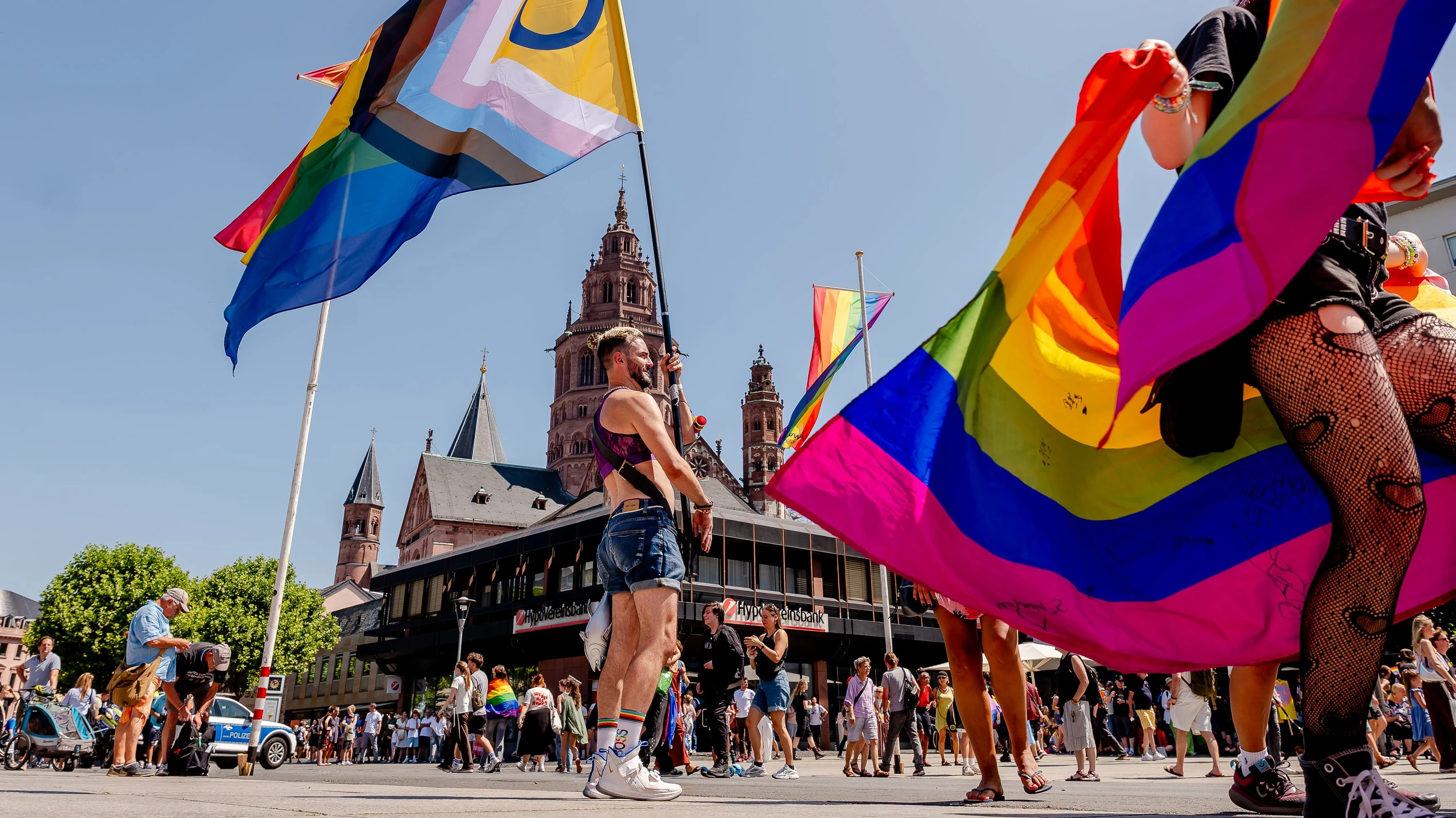 CSD-Parade in Mainz: „Pride ist stärker als Hass!“