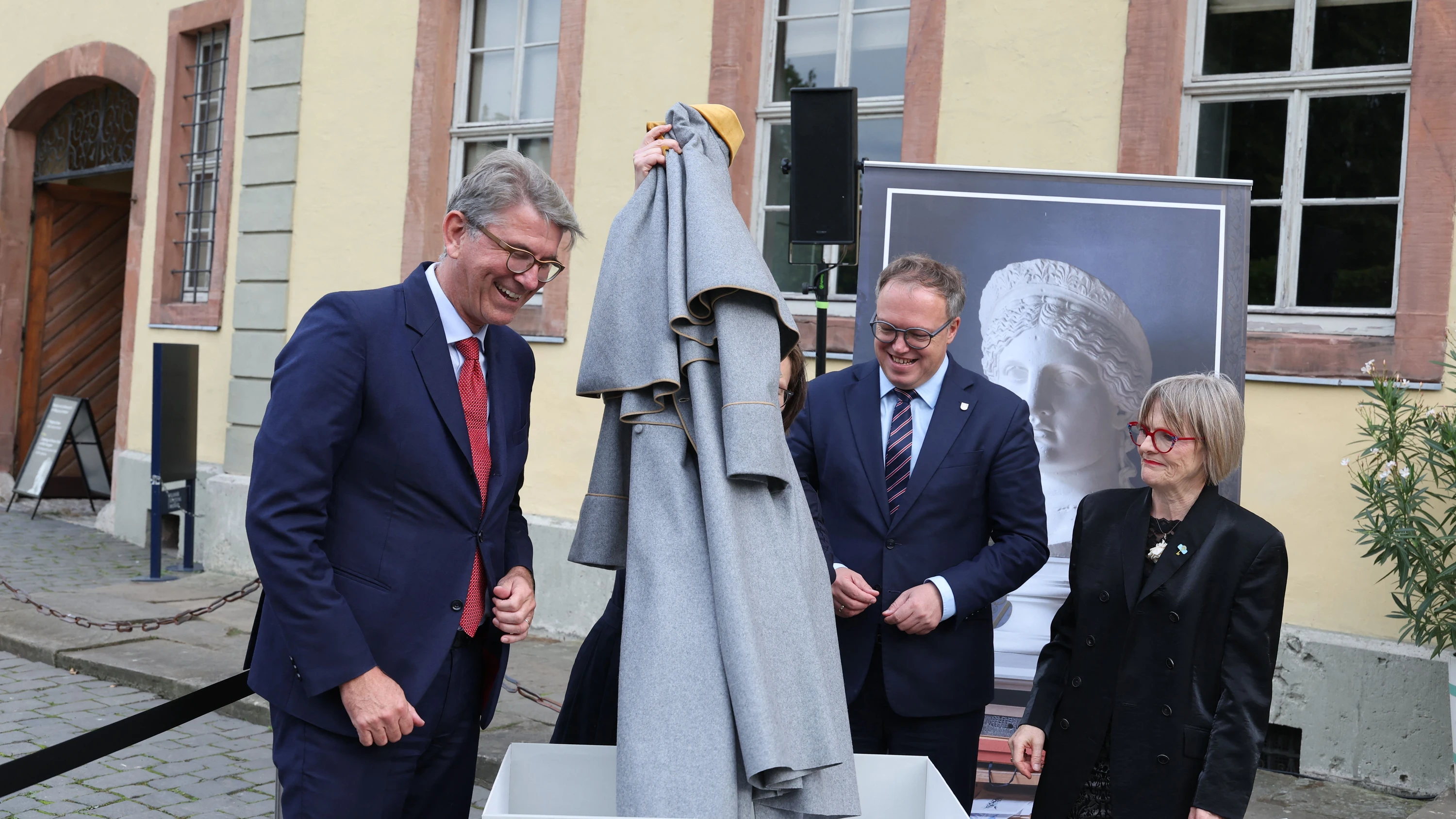 Buchhandlungspreis: Sprachlosigkeit schützt die Verfassung schlecht