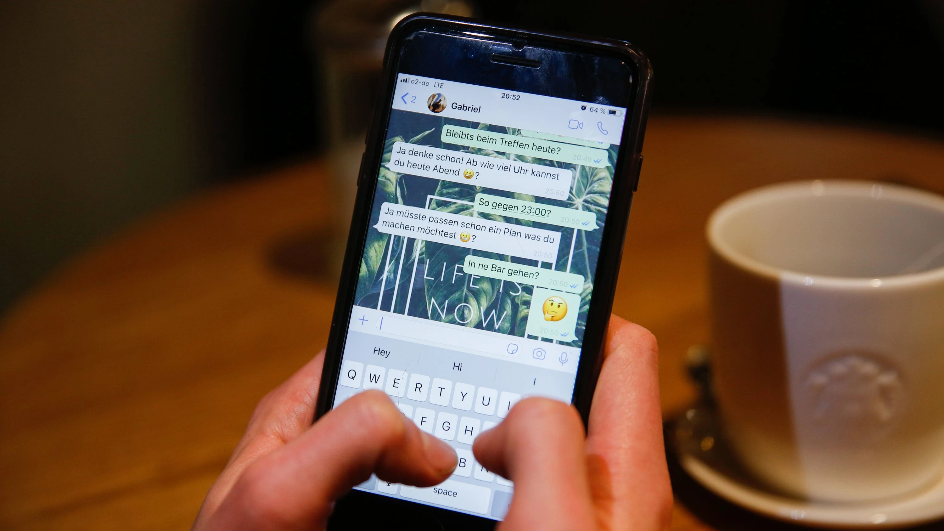 Business-Ticker: EU-Kommission droht Meta: Whatsapp muss konkurrierende KI-Anbieter zulassen