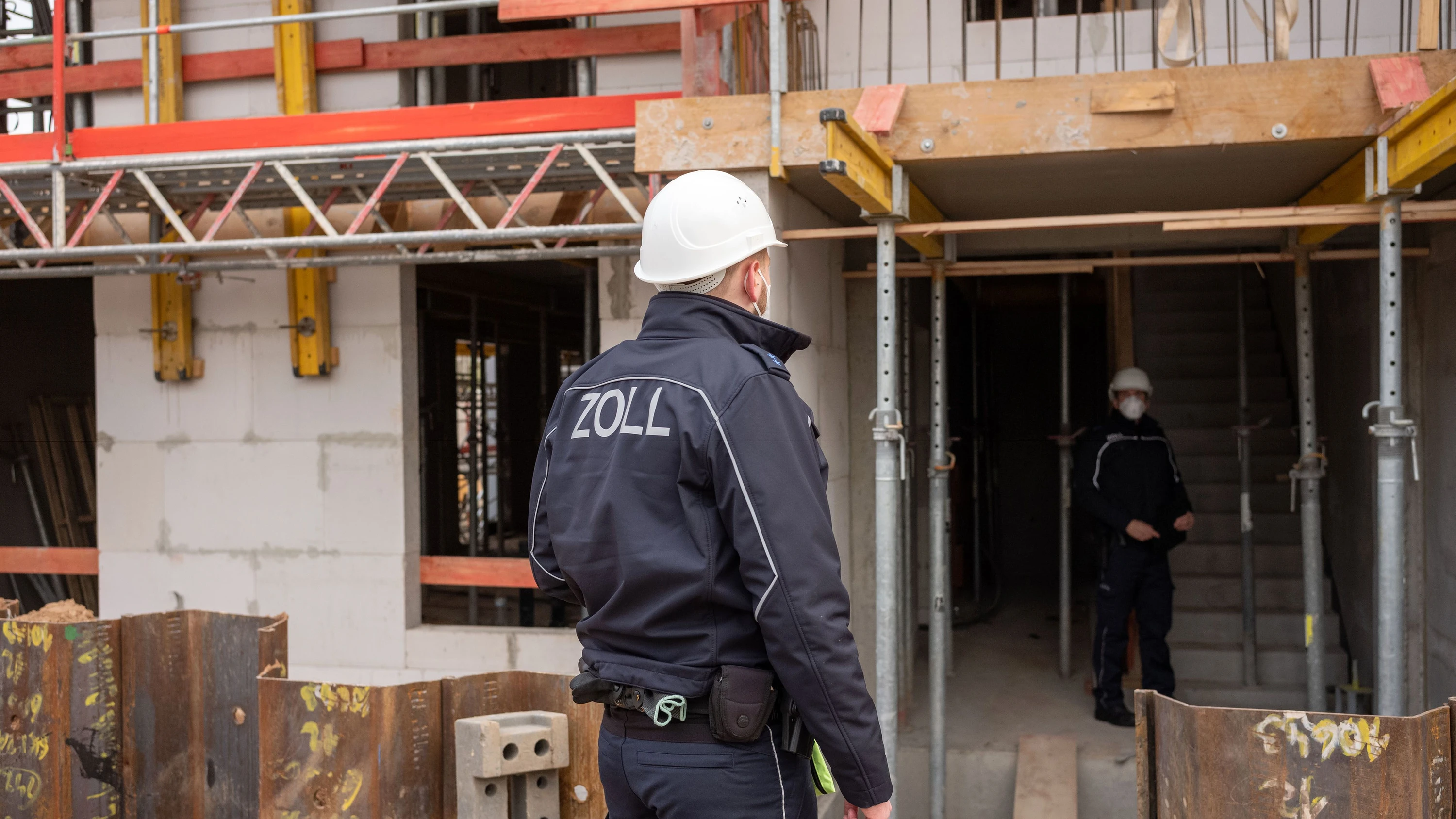 Verdacht auf Schwarzarbeit: Bauunternehmer aus Hochtaunuskreis festgenommen