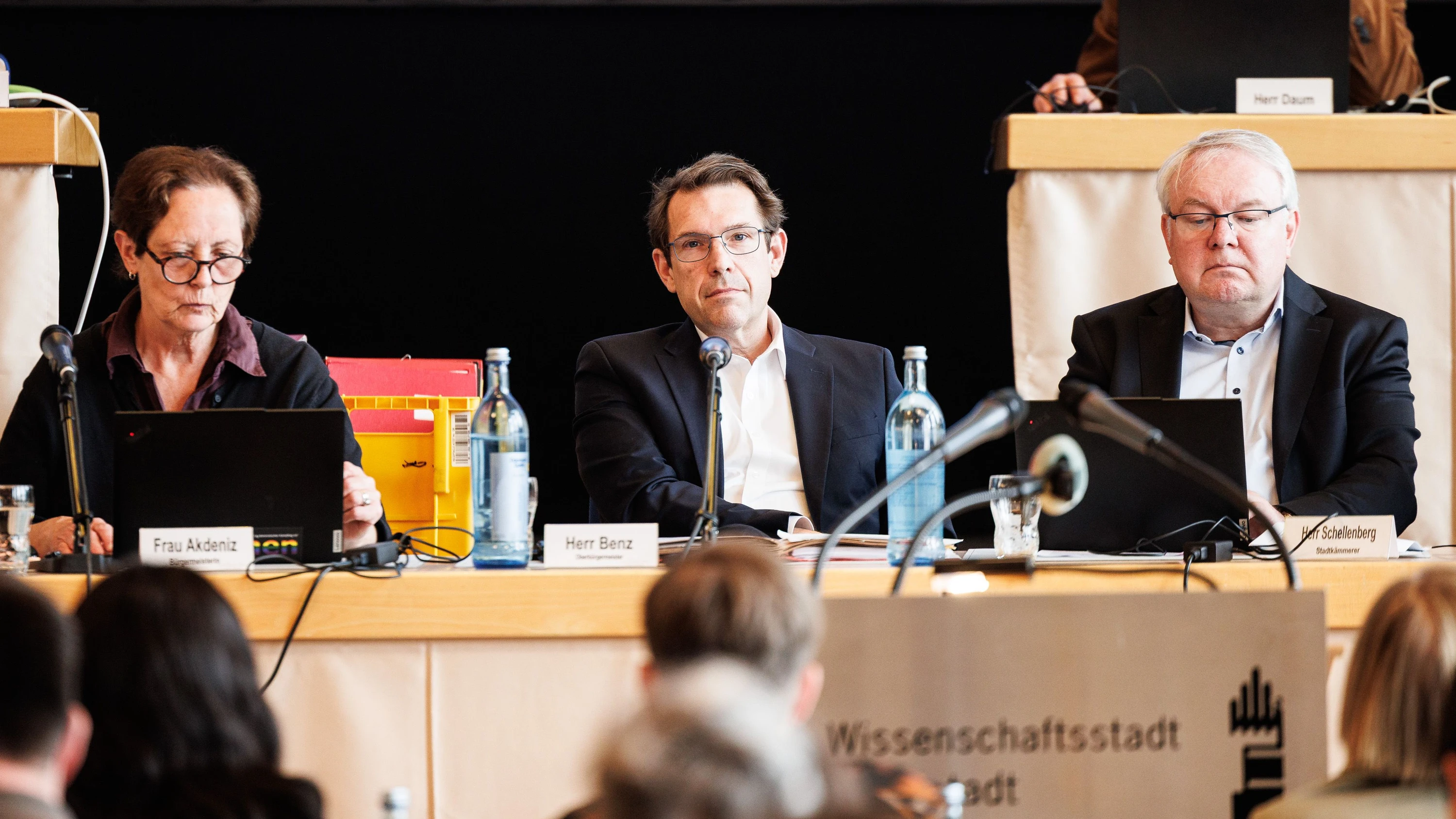 Bild: Die Hälfte der Amtszeit: Wie Darmstadts Oberbürgermeister ohne Koalition regieren will