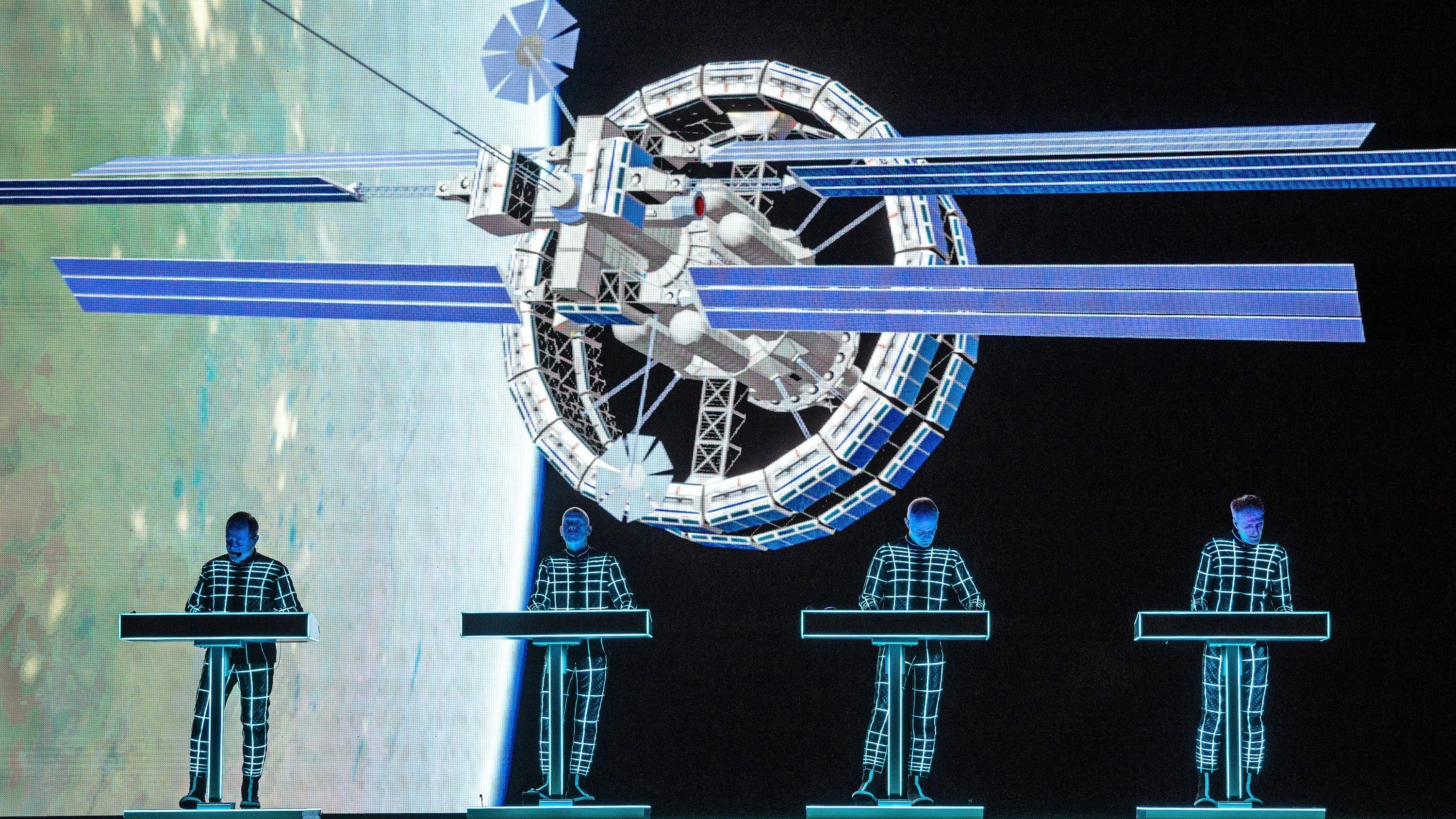 Kraftwerk auf Tour: Die Vergangenheit des Zukunftsglaubens