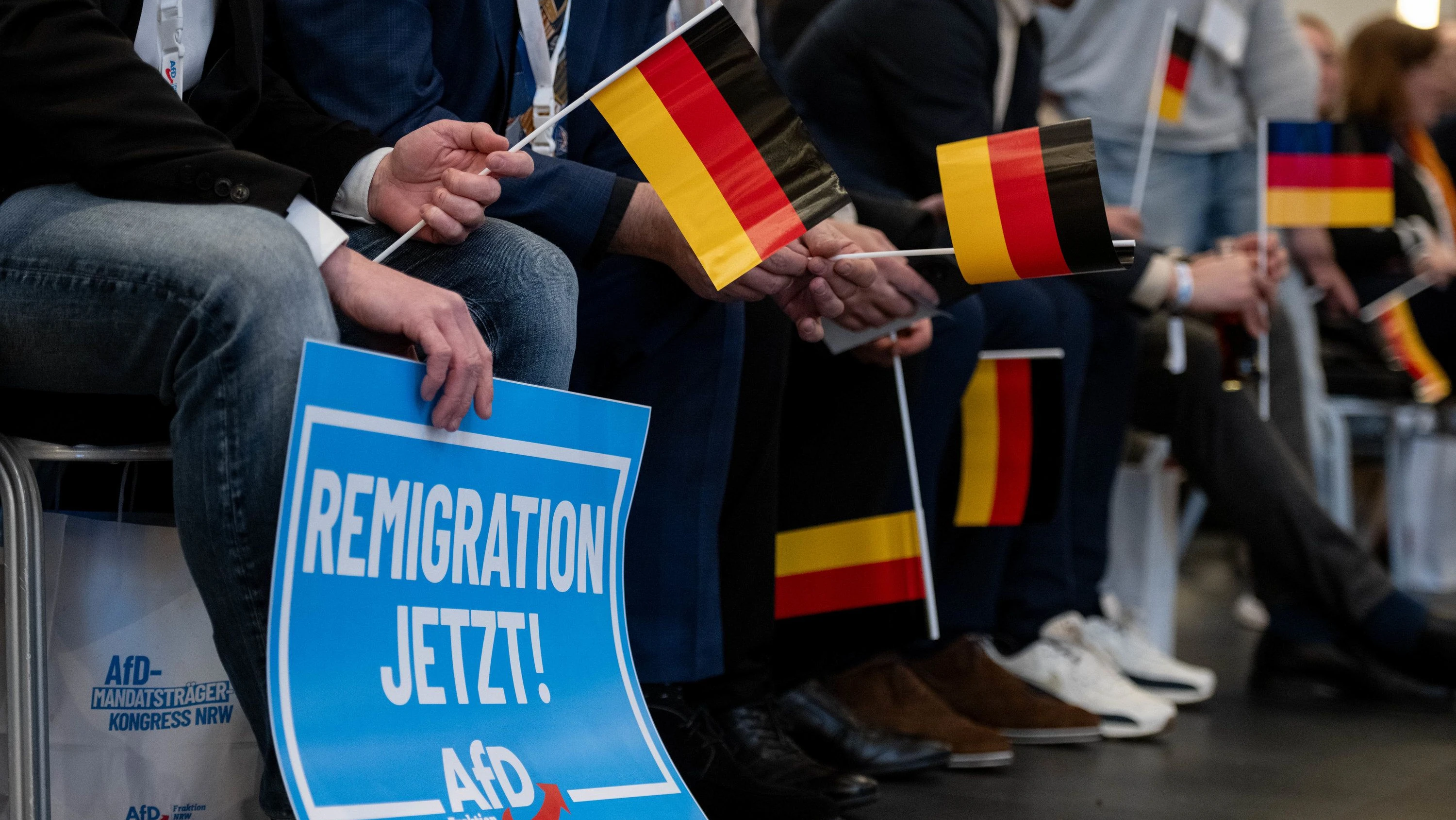 „Remigration“: Wer für die AfD zum Volk gehört