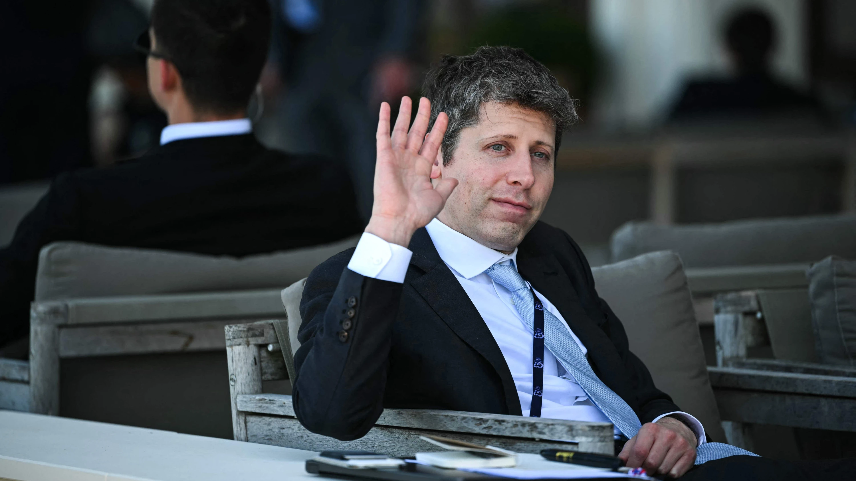 Business-Ticker: Sam Altman: „Wir sind jetzt in der Singularität“