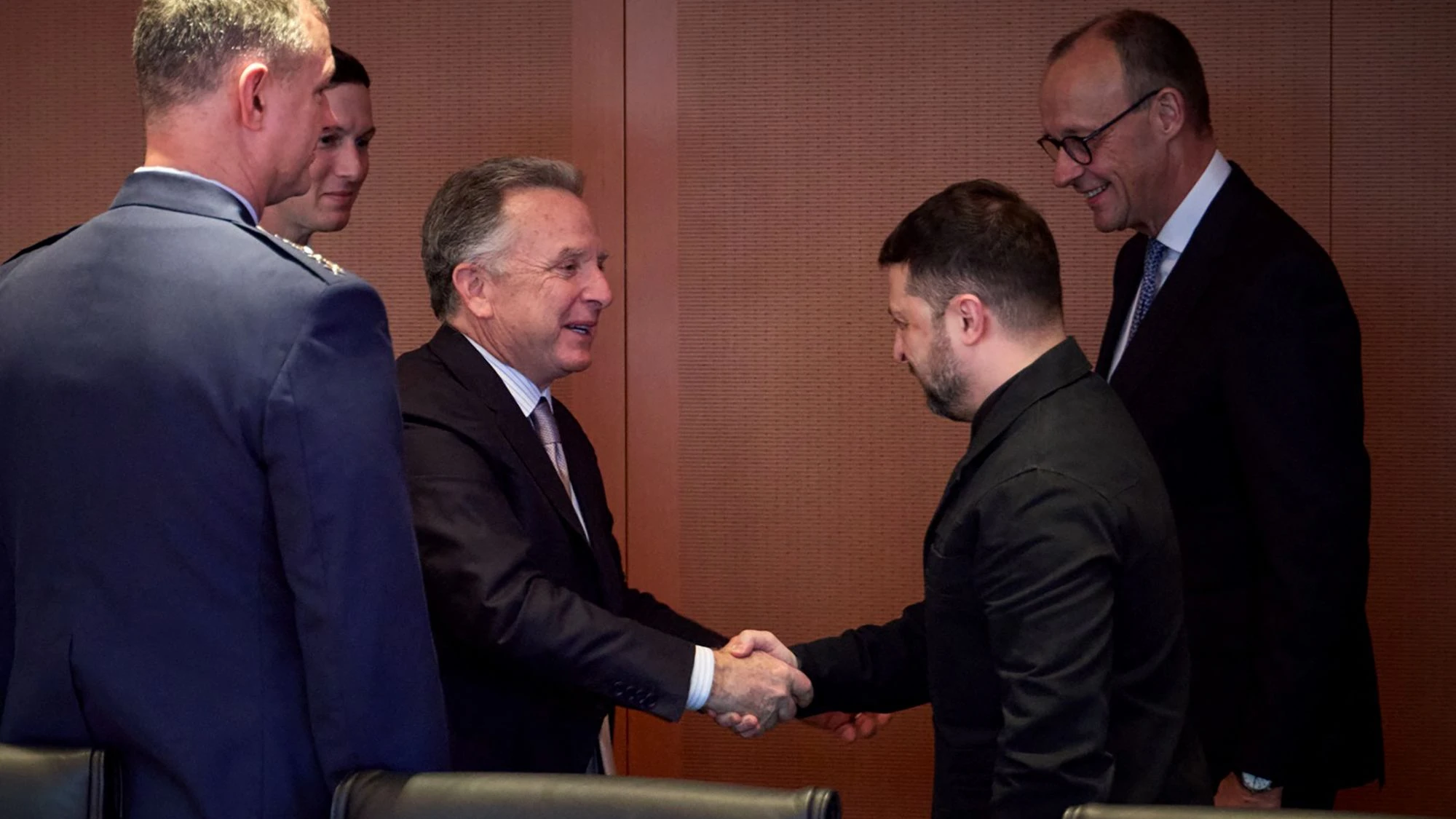 Krieg in der Ukraine: Witkoff: „Große Fortschritte“ bei Ukraine-Treffen im Kanzleramt