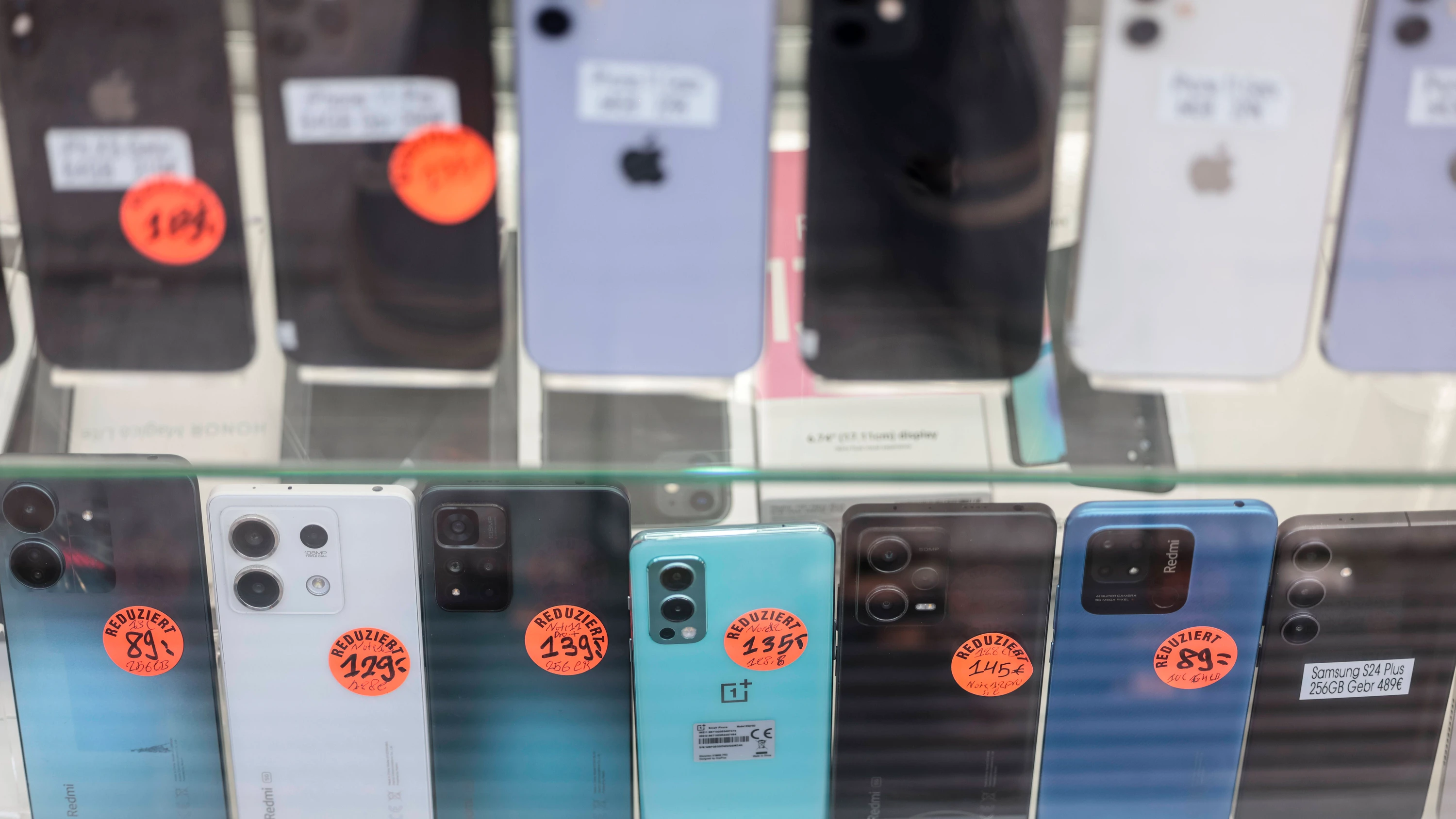 Betrug mit gefälschten Geräten: Wenn Smartphones zu billig sind
