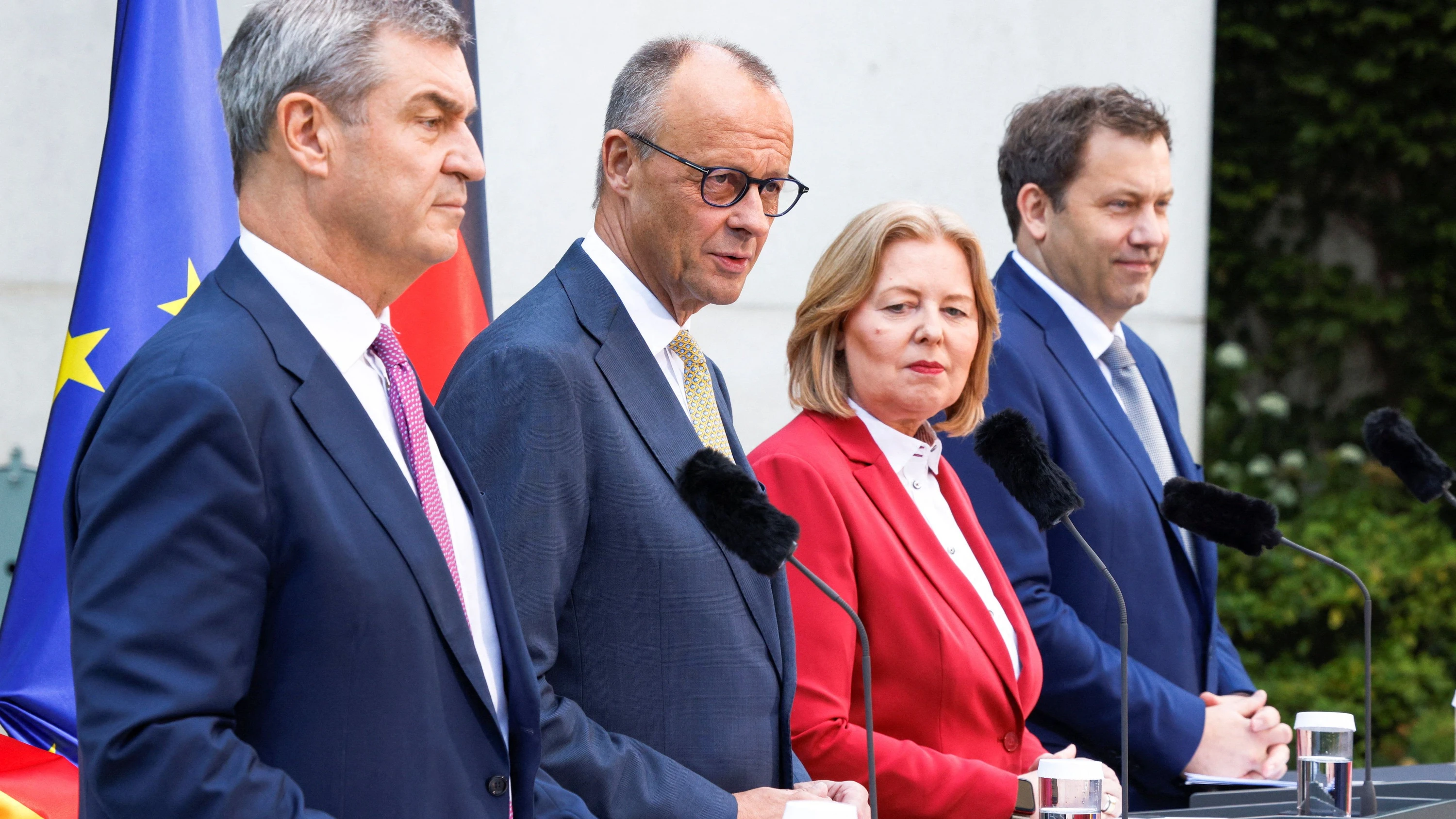 Deutschland-Liveblog: Koalition senkt Einkommensteuer und erhöht Reichensteuer Deutschland-Liveblog: Koalition senkt Einkommensteuer und erhöht Reichensteuer