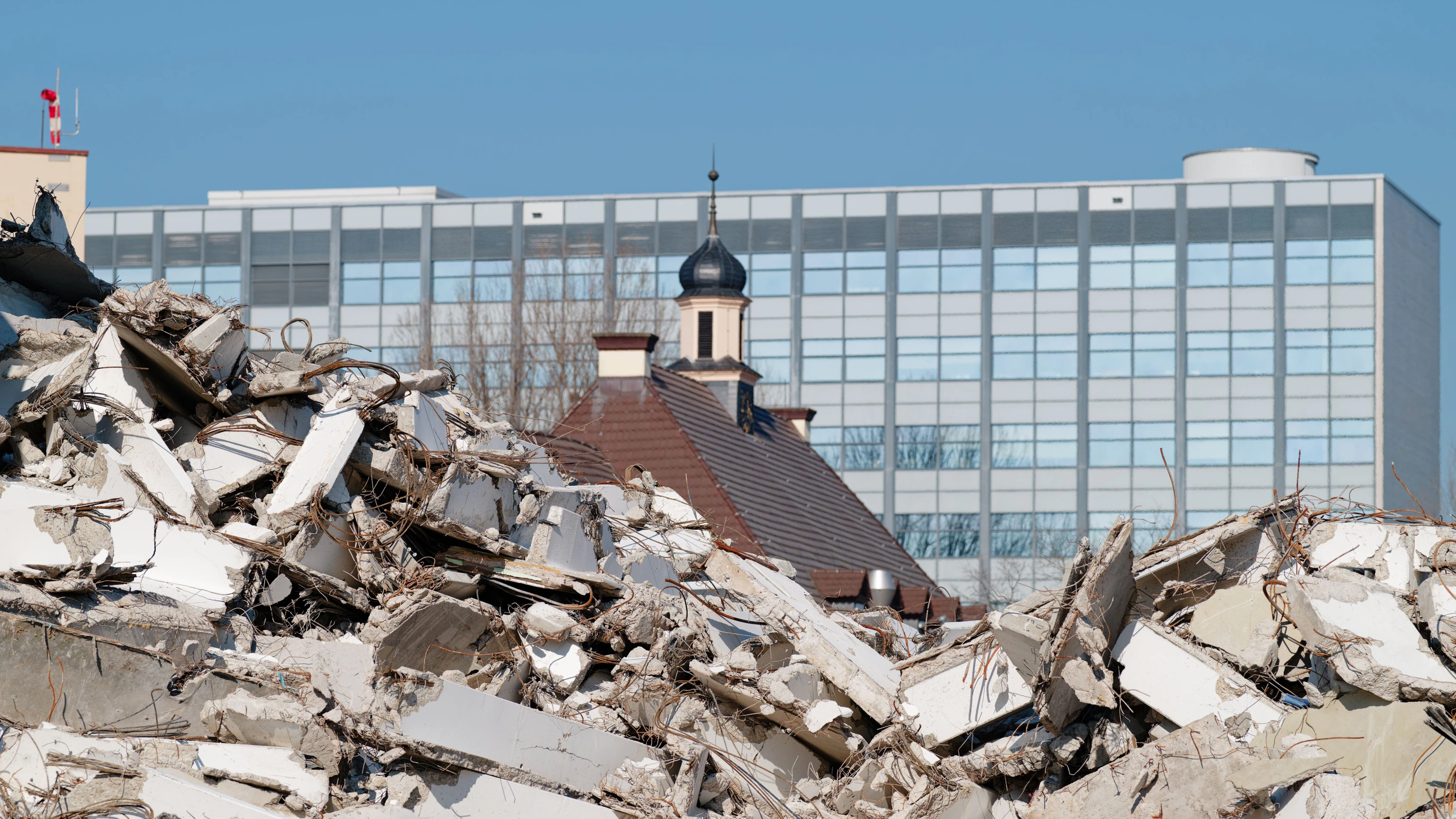 Bau- und Abbruchabfälle sind auf 182,8 Millionen Tonnen gesunken. - dpa
