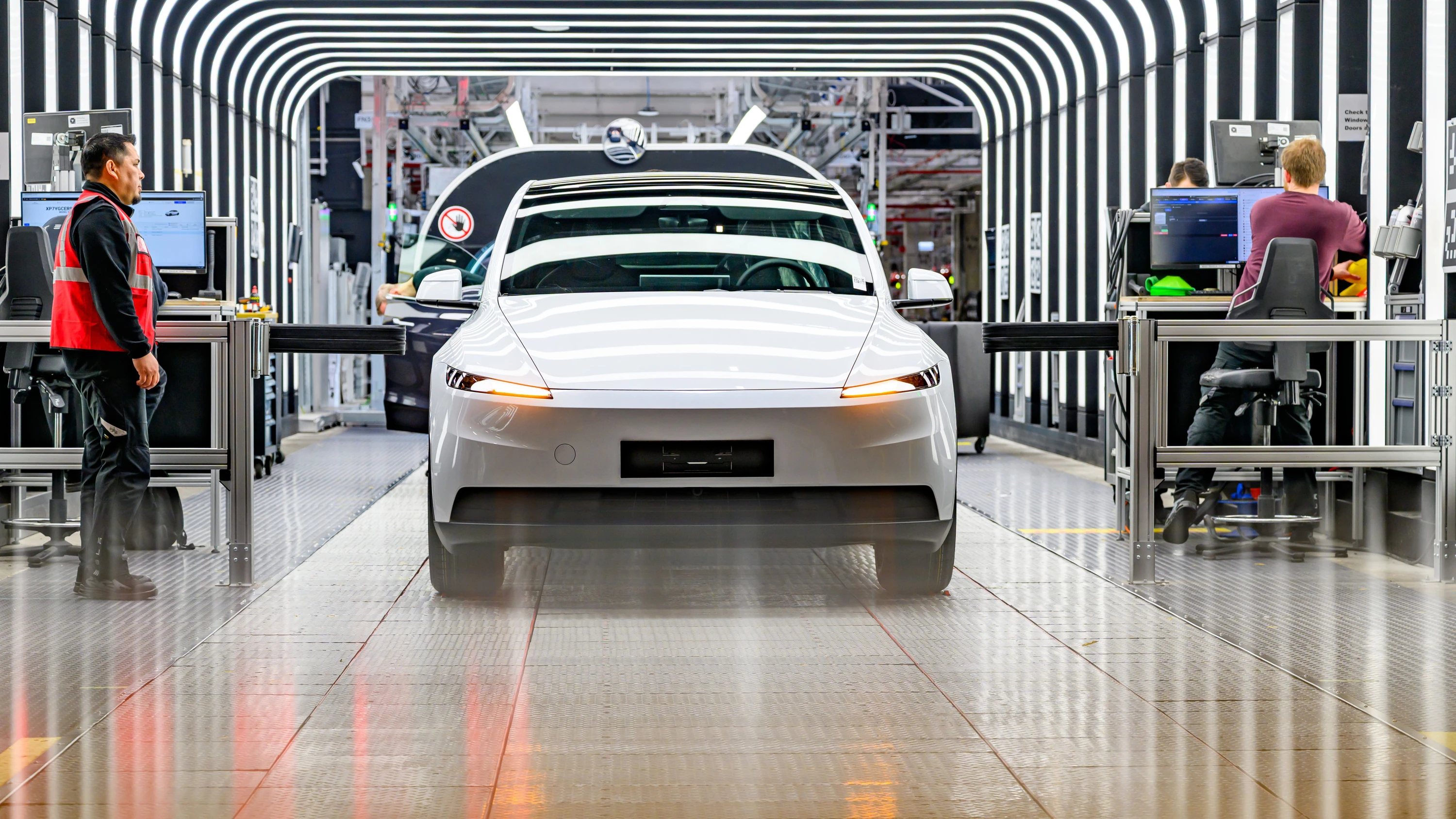 Business-Ticker: Nach Abhör-Vorwurf: Staatsanwaltschaft sieht Tesla-Beschwerde als unbegründet