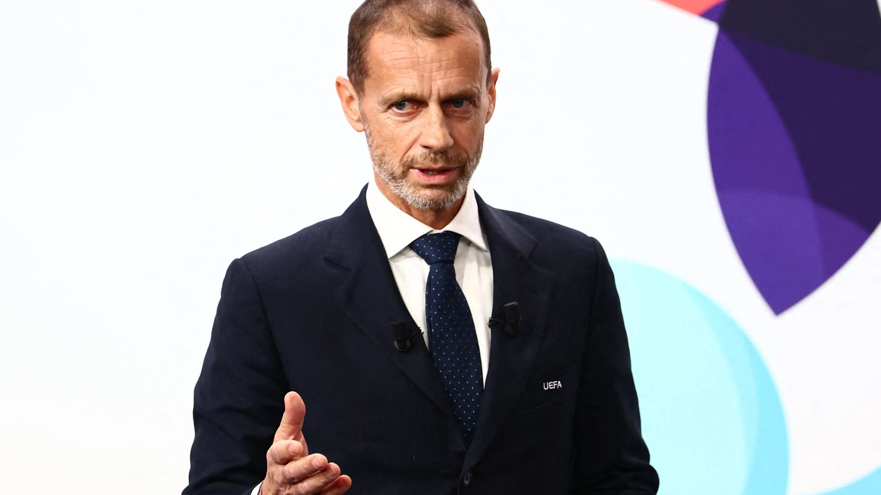 Debatte um Boykott: EU-Abgeordnete fordern von der UEFA Positionierung zur WM