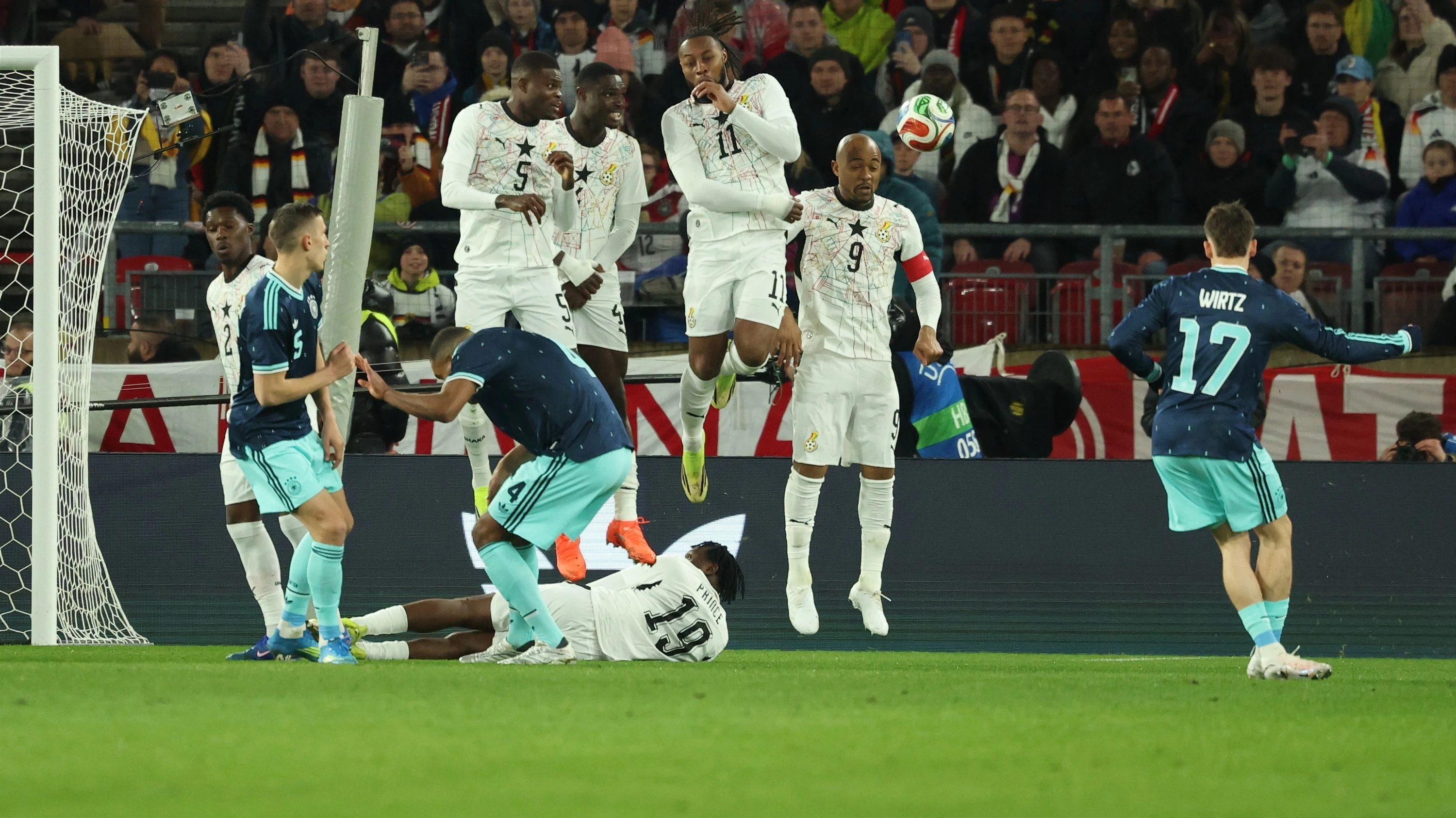 Standards als Entscheider: „Fußball ist furchtbar geworden“