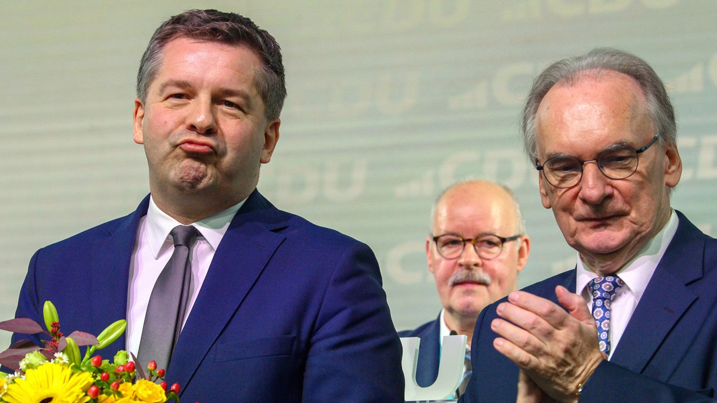 Sachsen-Anhalt: Haseloff will Amt als Ministerpräsident vorzeitig abgeben Sachsen-Anhalt: Haseloff will Amt als Ministerpräsident vorzeitig abgeben