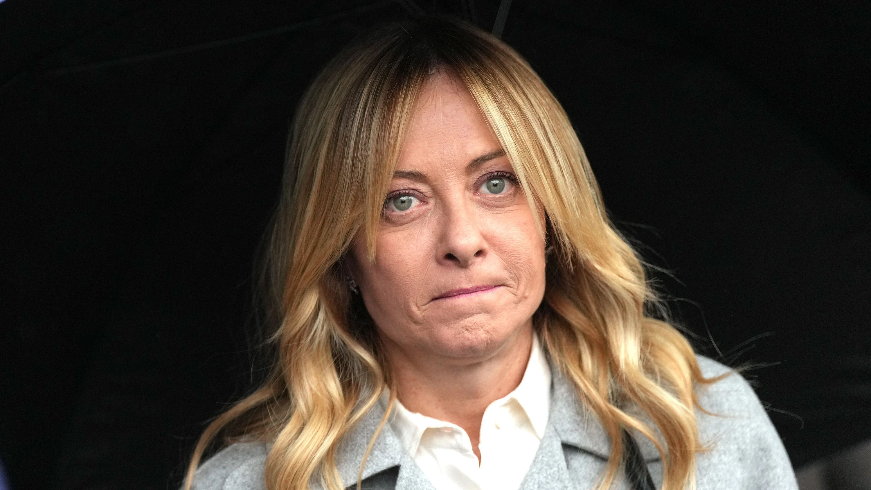 Bild: Kampf gegen deepfakes: Meloni wehrt sich gegen KI-Fotos in Dessous