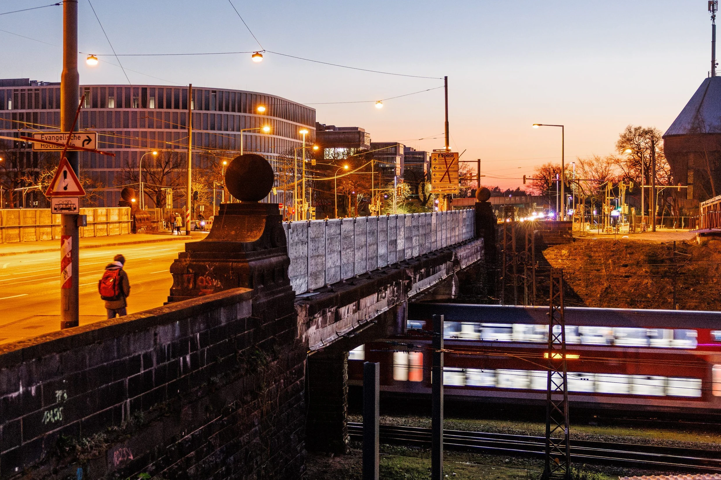 Stadtverkehr in Darmstadt: Wieder Streit um Neubau der Rheinstraßenbrücke
