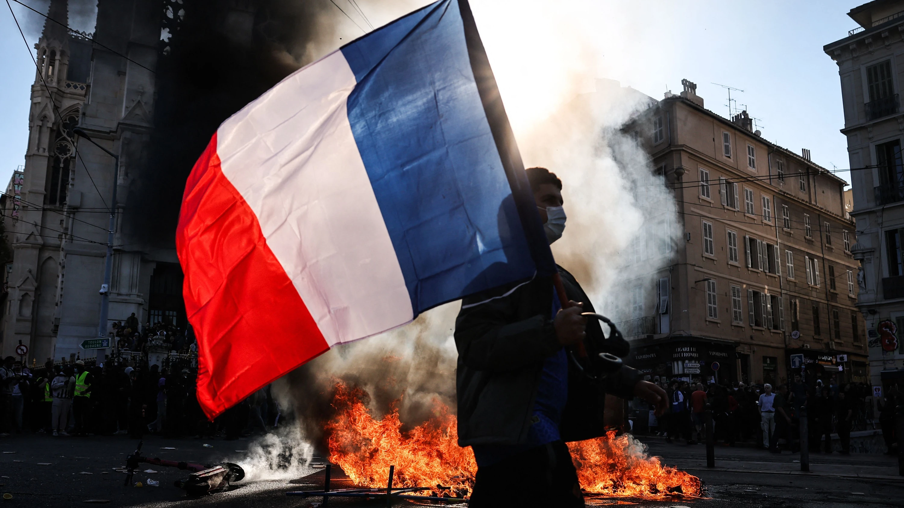 Soziale ungleichheit: Massenproteste in Frankreich gegen hohe Lebenshaltungskosten