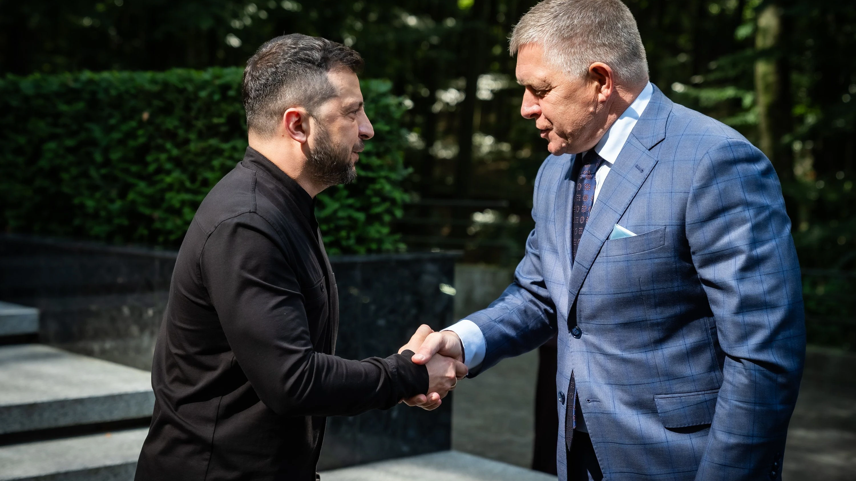 Krieg in der Ukraine: Selenskyj lädt Fico ein