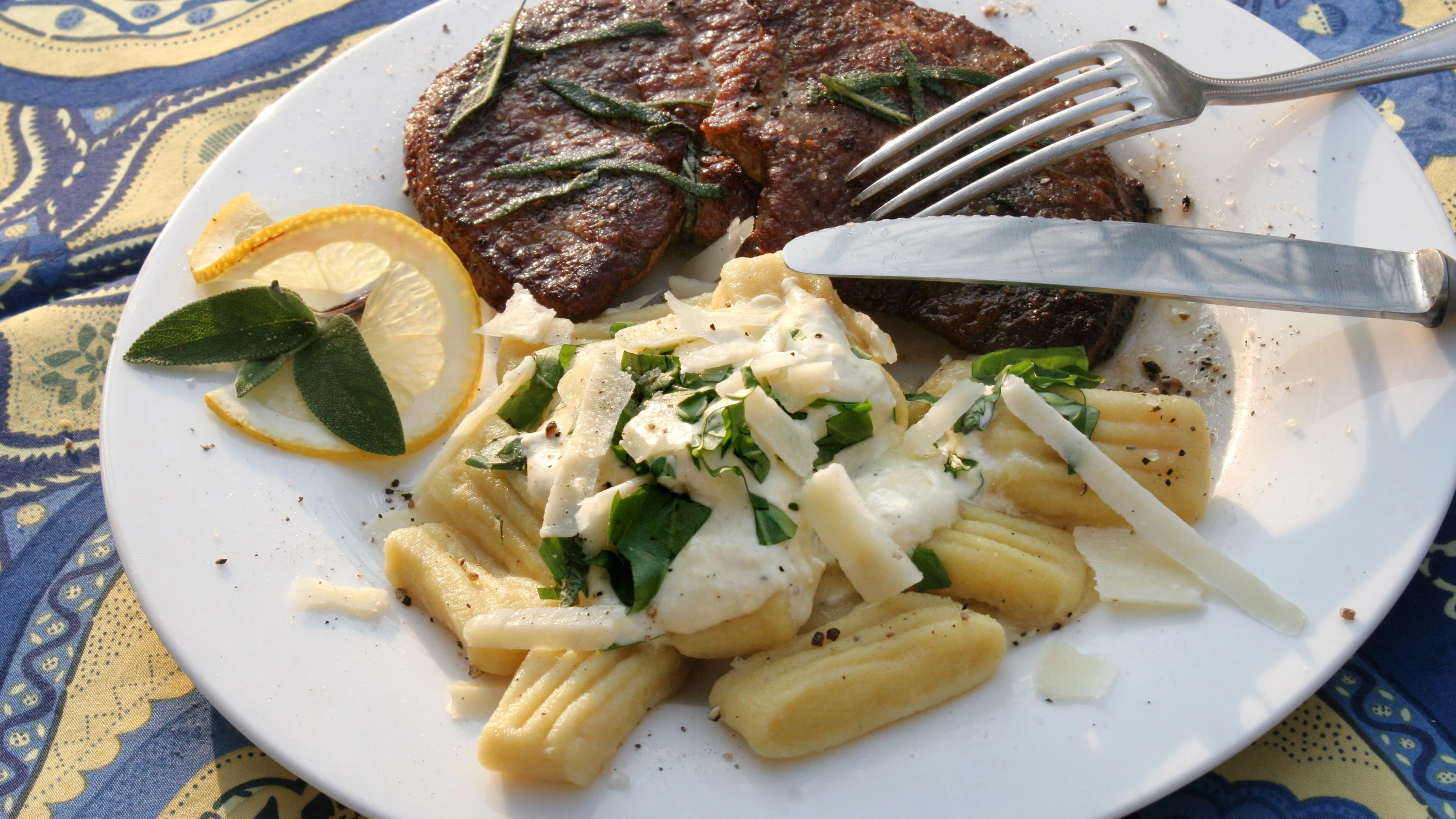 „Kochen nach Laune“: Ein Kochbuch, um die Stimmung zu heben „Kochen nach Laune“: Ein Kochbuch, um die Stimmung zu heben