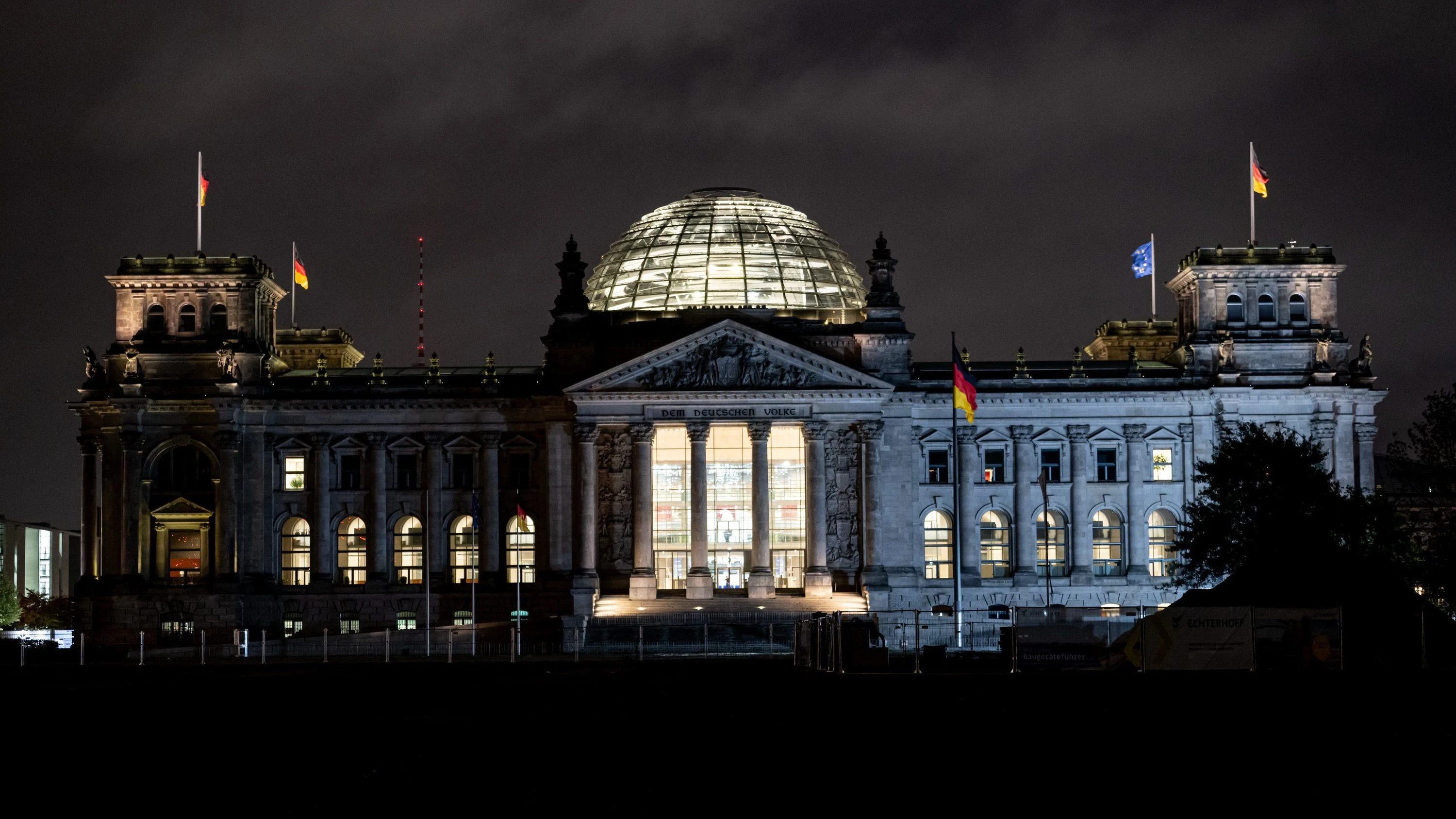 Deutschland-Blog: Bundestag berät über Bürgergeld – Verbände protestieren in Berlin