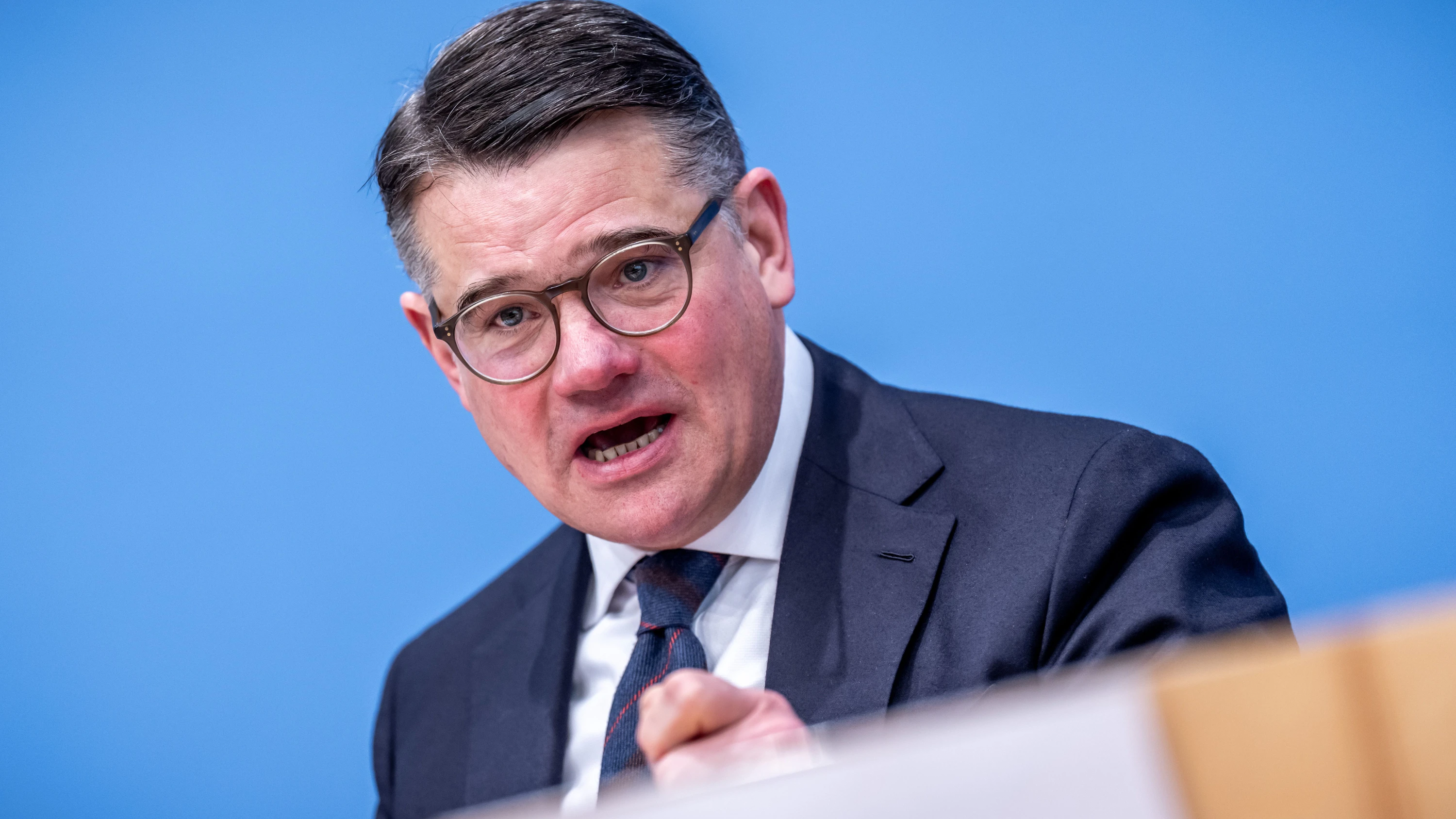 Hessens Ministerpräsident: Boris Rhein: Iran bedroht Frieden in der gesamten Region
