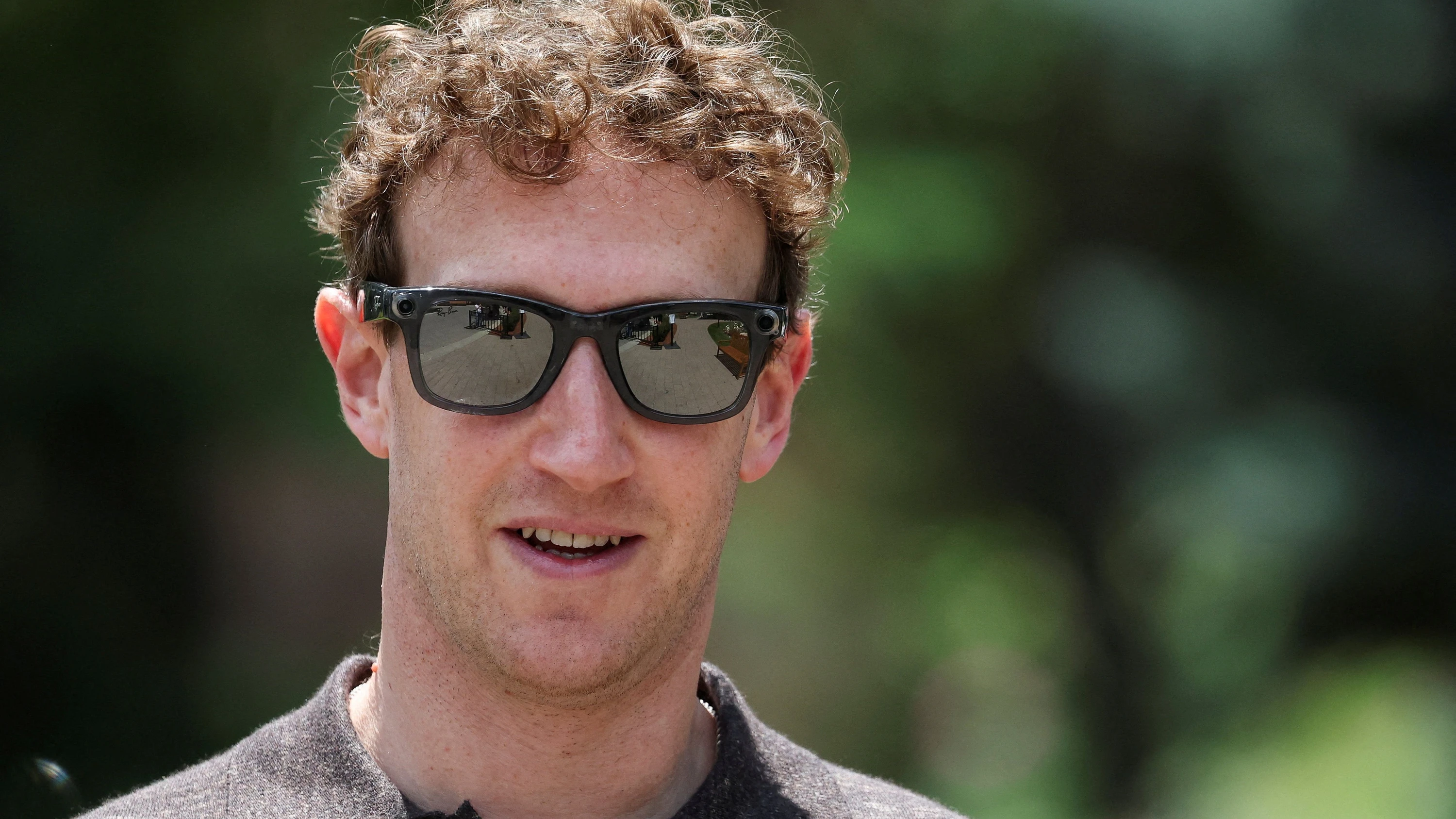 Künstliche Intelligenz: Mark Zuckerbergs KI-Manifest – gegen Open AI und Anthropic Künstliche Intelligenz: Mark Zuckerbergs KI-Manifest – gegen Open AI und Anthropic