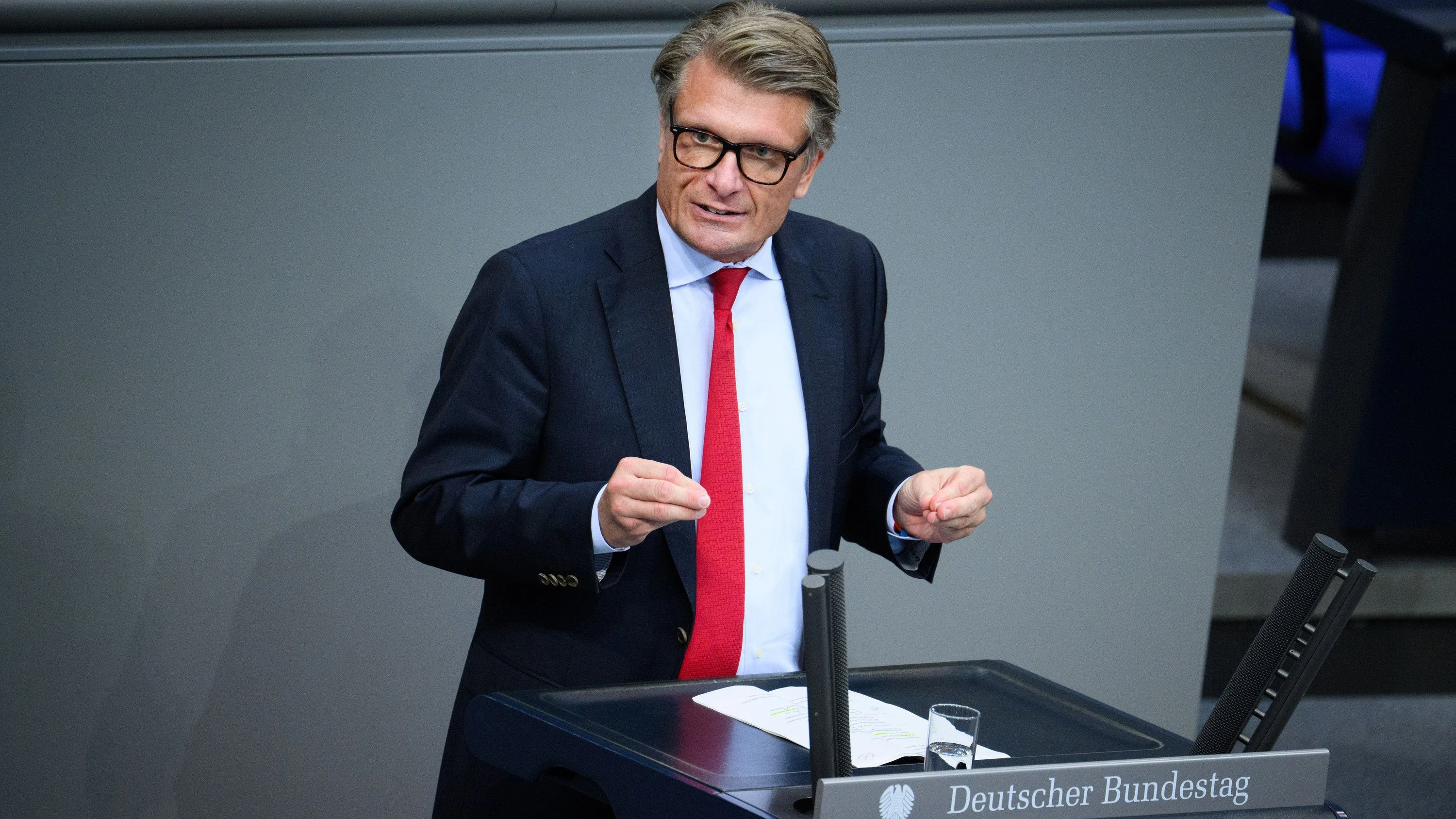 Deutschland-Liveblog: Ermittlungen nach Unfall: CDU-Abgeordneter Bareiß kündigt Auszeit an