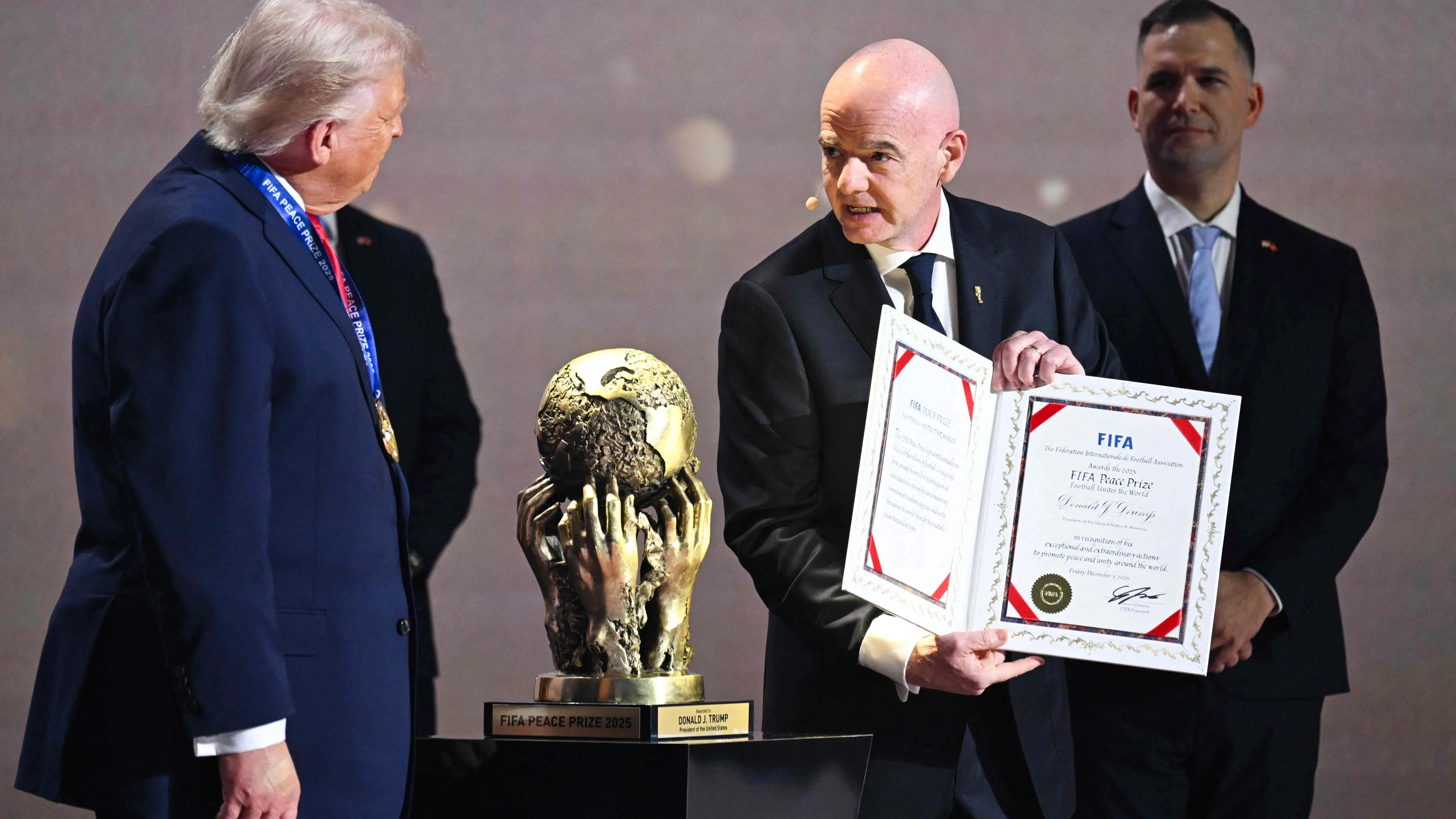 Infantino-preis für Trump: „Das ist eine der größten Ehrungen meines Lebens“