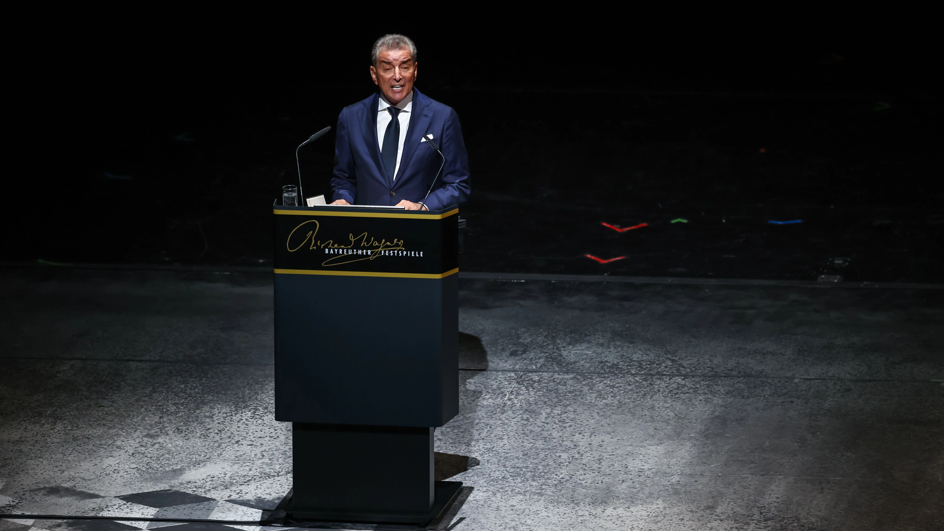 Bayreuther festspiele: War es Not oder Neigung? Bayreuther festspiele: War es Not oder Neigung?