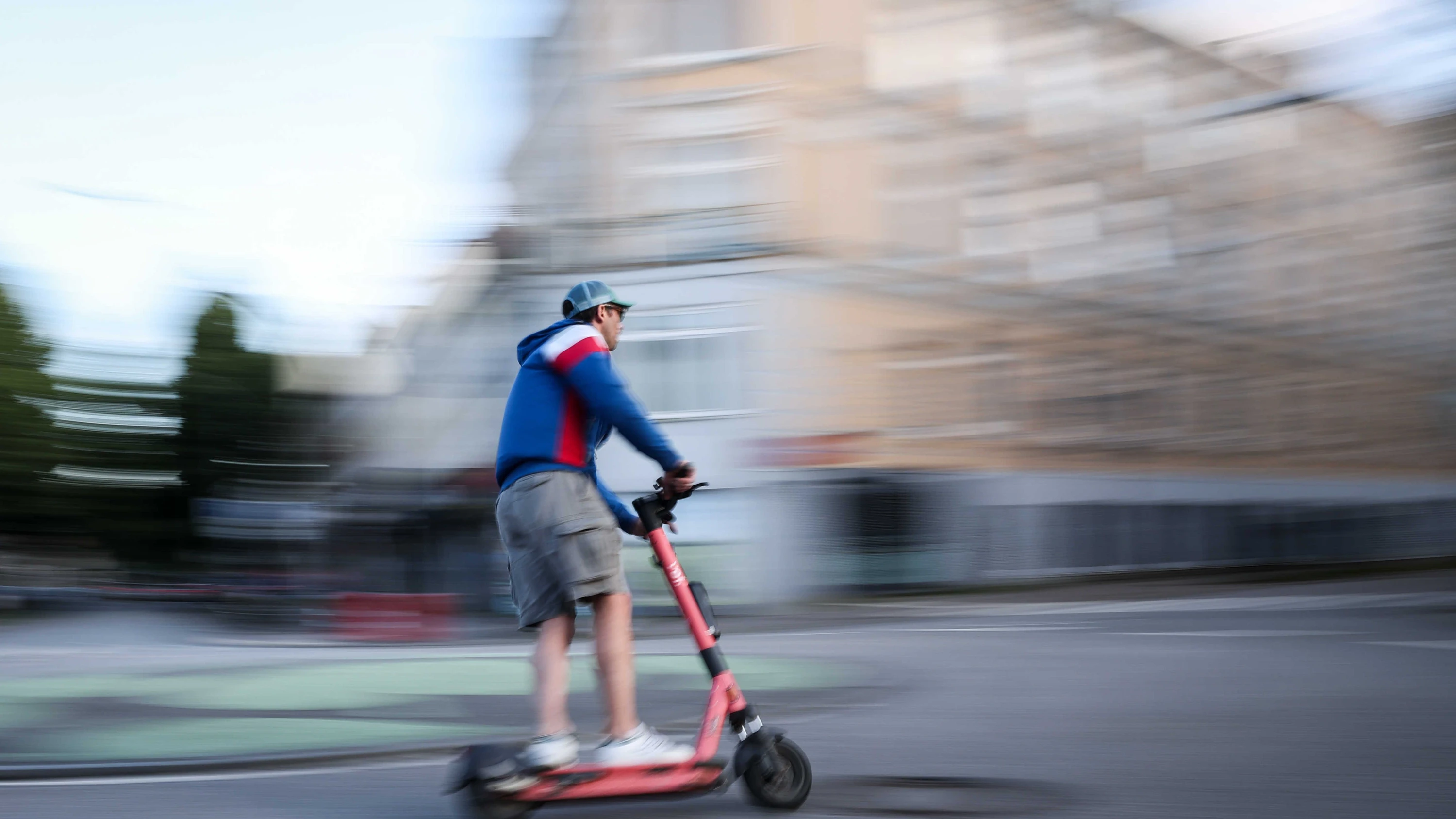 Schwerverletzte in Kassel: Wann Alkoholfahrten auf E-Scootern als Straftat gelten