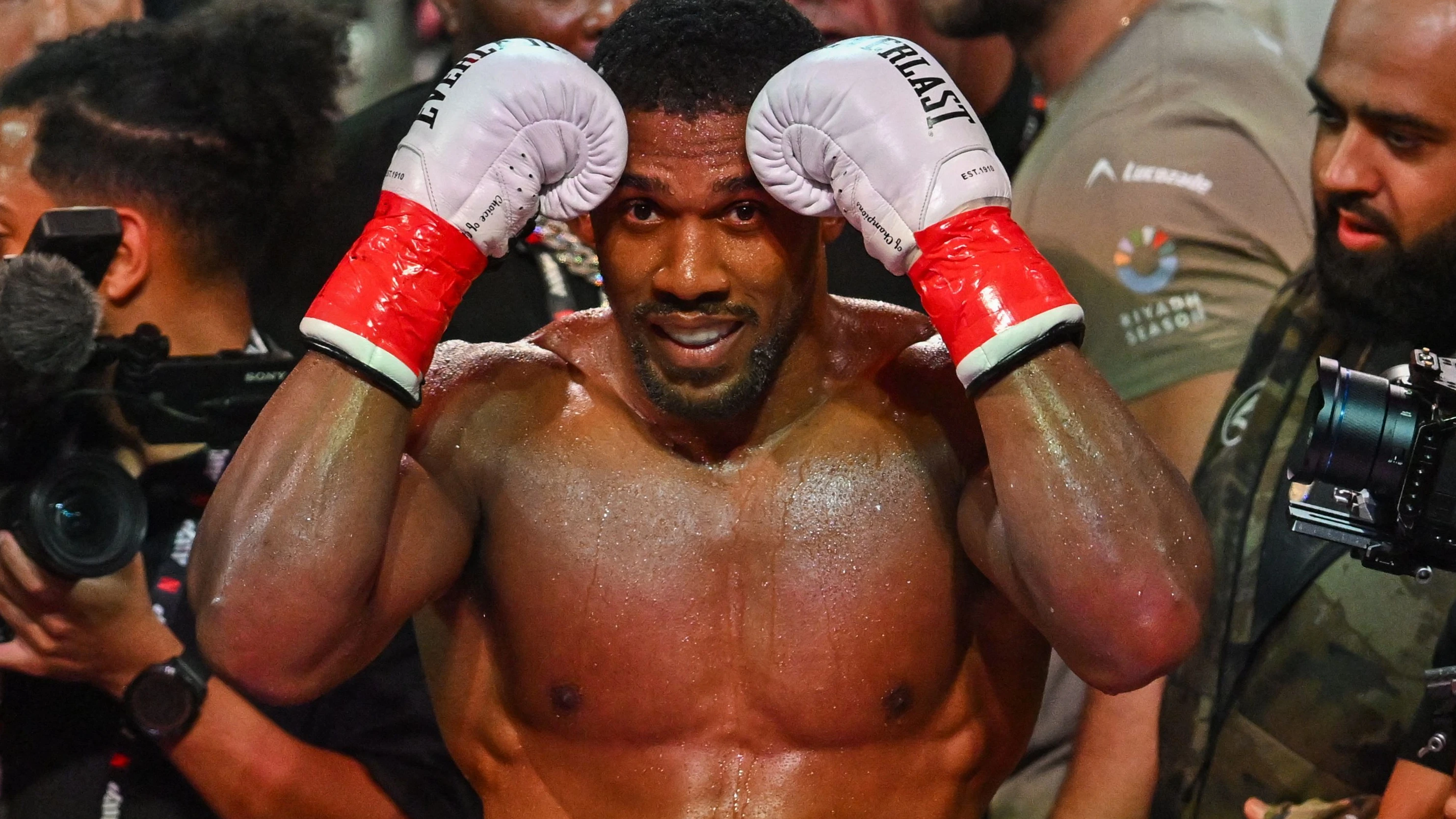 Früherer Box-Weltmeister: Geplatzter Reifen Ursache für tödlichen Unfall mit Joshua Früherer Box-Weltmeister: Geplatzter Reifen Ursache für tödlichen Unfall mit Joshua