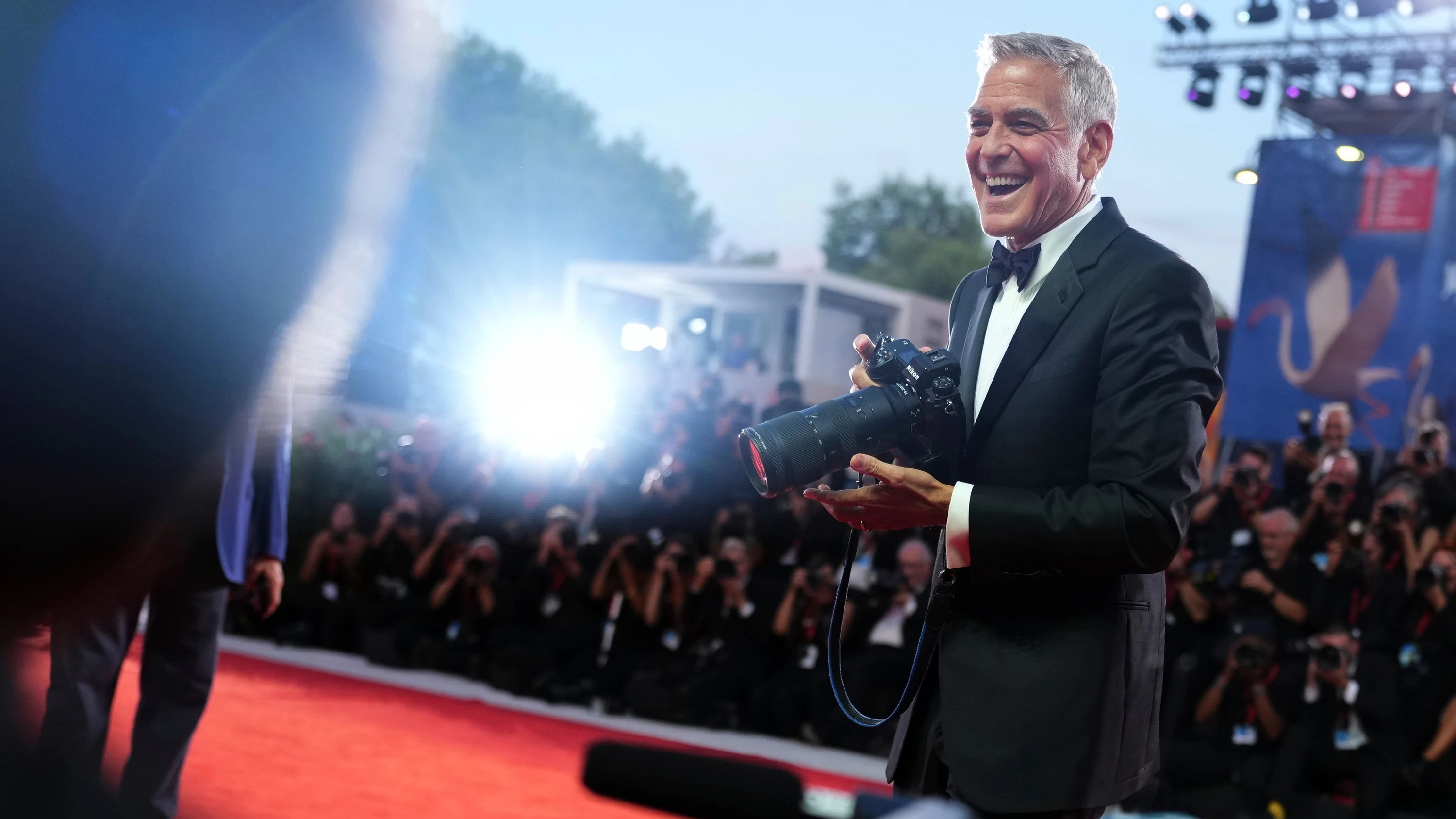 Filmfestival in Venedig: Selbst auf den Schnappschüssen der Paparazzi sieht dieser Mann makellos aus