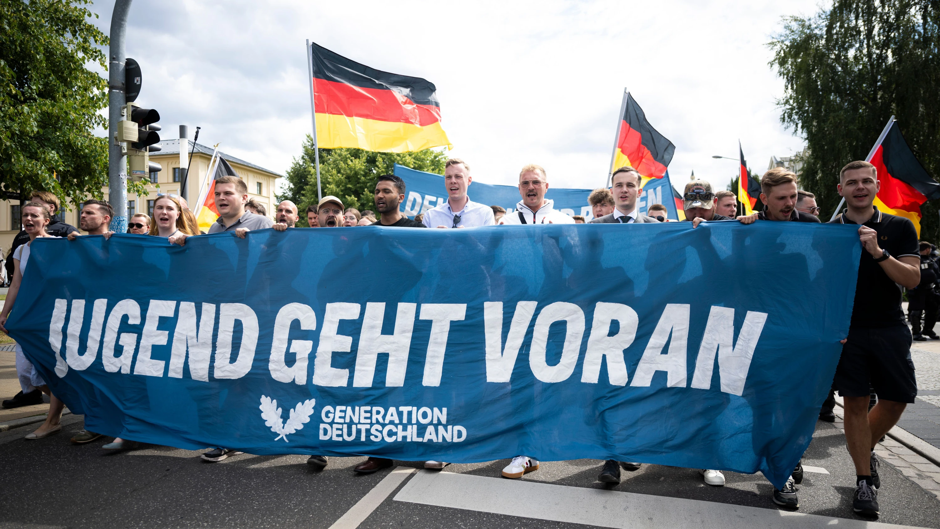 Jugendorganisation der afd: Funktionär der „Generation Deutschland“ bei Demonstration verletzt