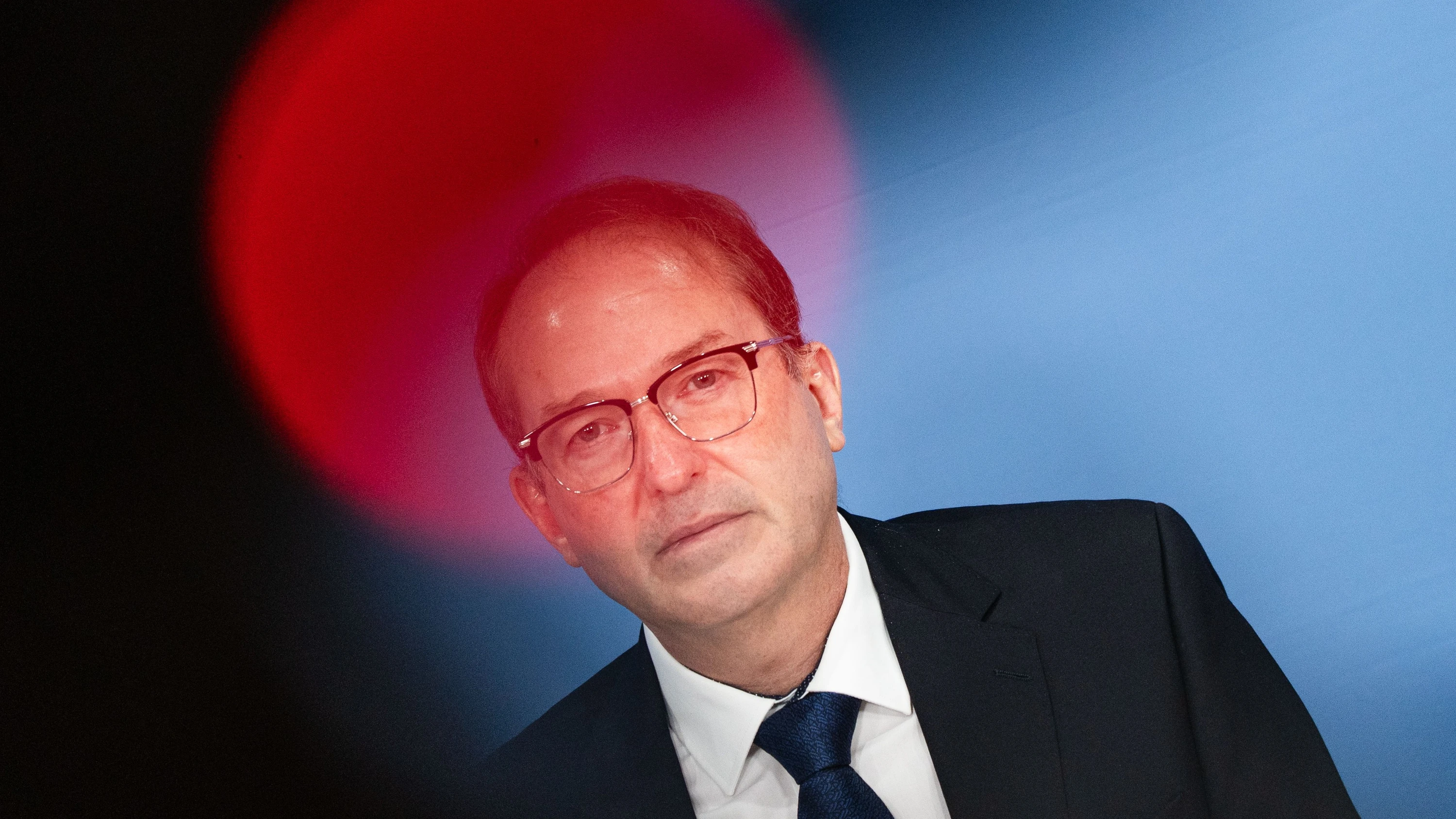 Deutschland-Liveblog: Fußfessel für Gefährder? Grüne kritisieren Dobrindts Pläne