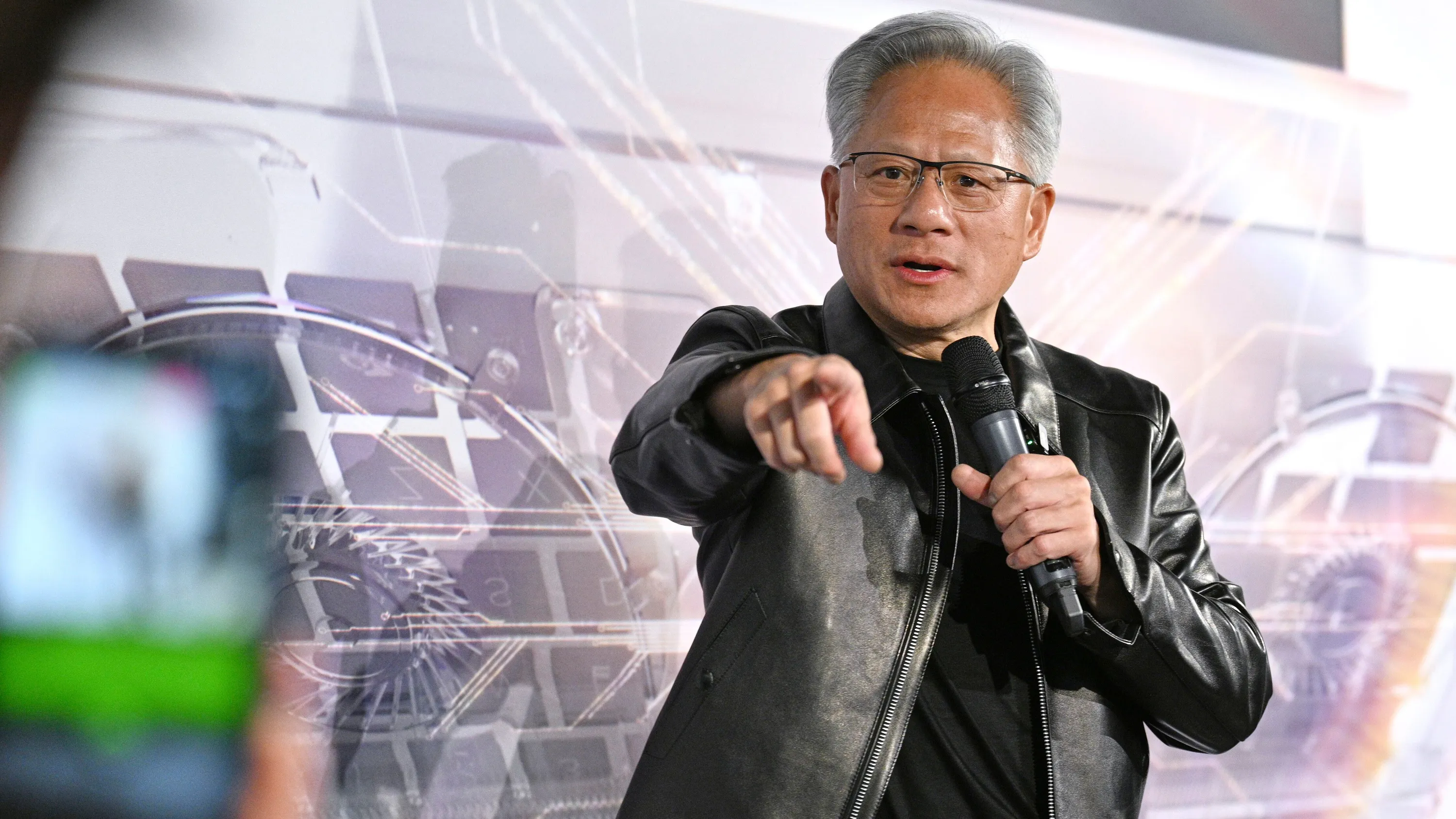 Investorengipfel: Merz, der Nvidia-Chef und das große Werben für Deutschland
