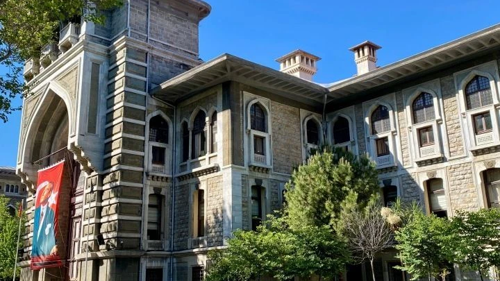 Istanbuler Jungengymnasium: Dem Minister missfällt der kritische Geist