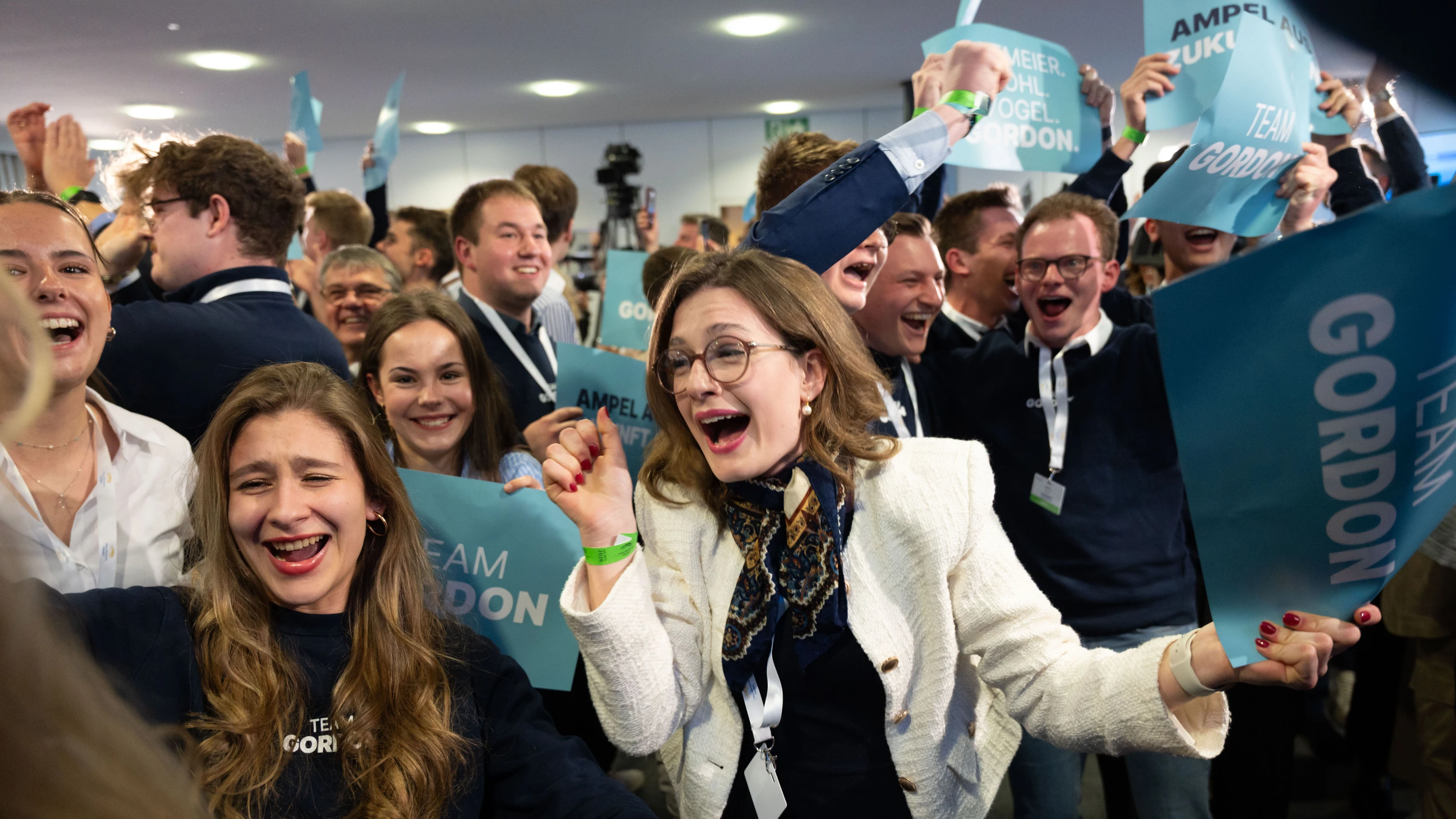 Landtagswahl in Rheinland-Pfalz: CDU laut Hochrechnung vor SPD