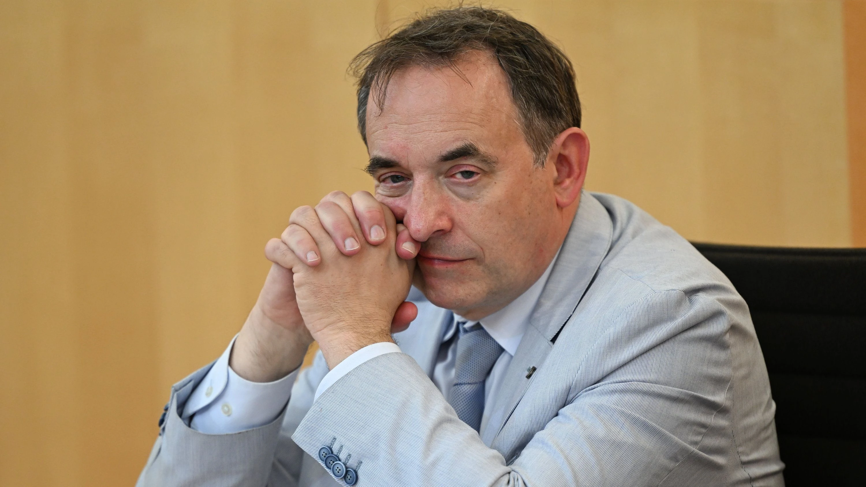Die echte Bilanz: Das Personal wächst dem Finanzminister über den Kopf