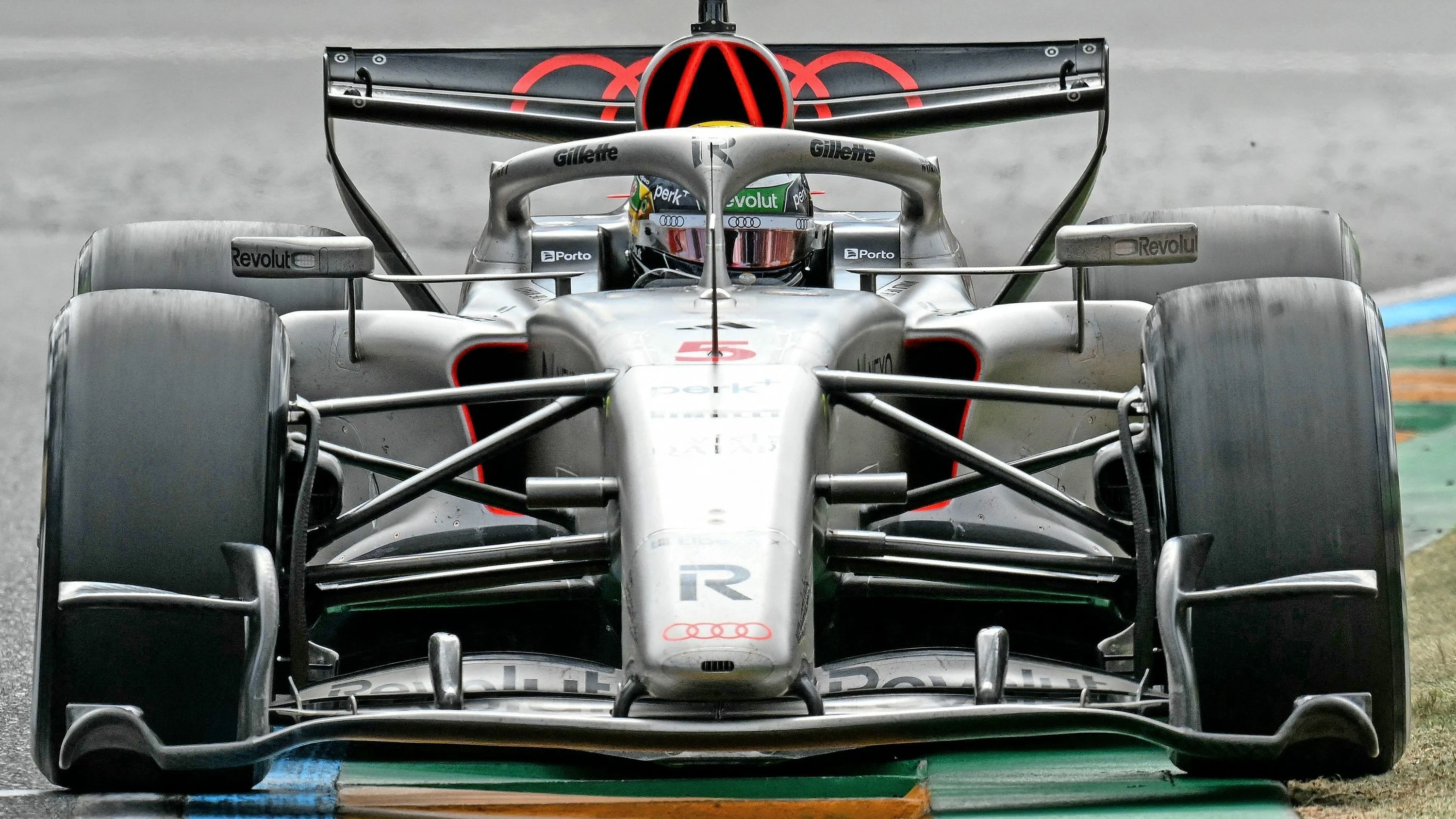 Formel-1-Premiere: Audi ist den Gremlins auf der Spur
