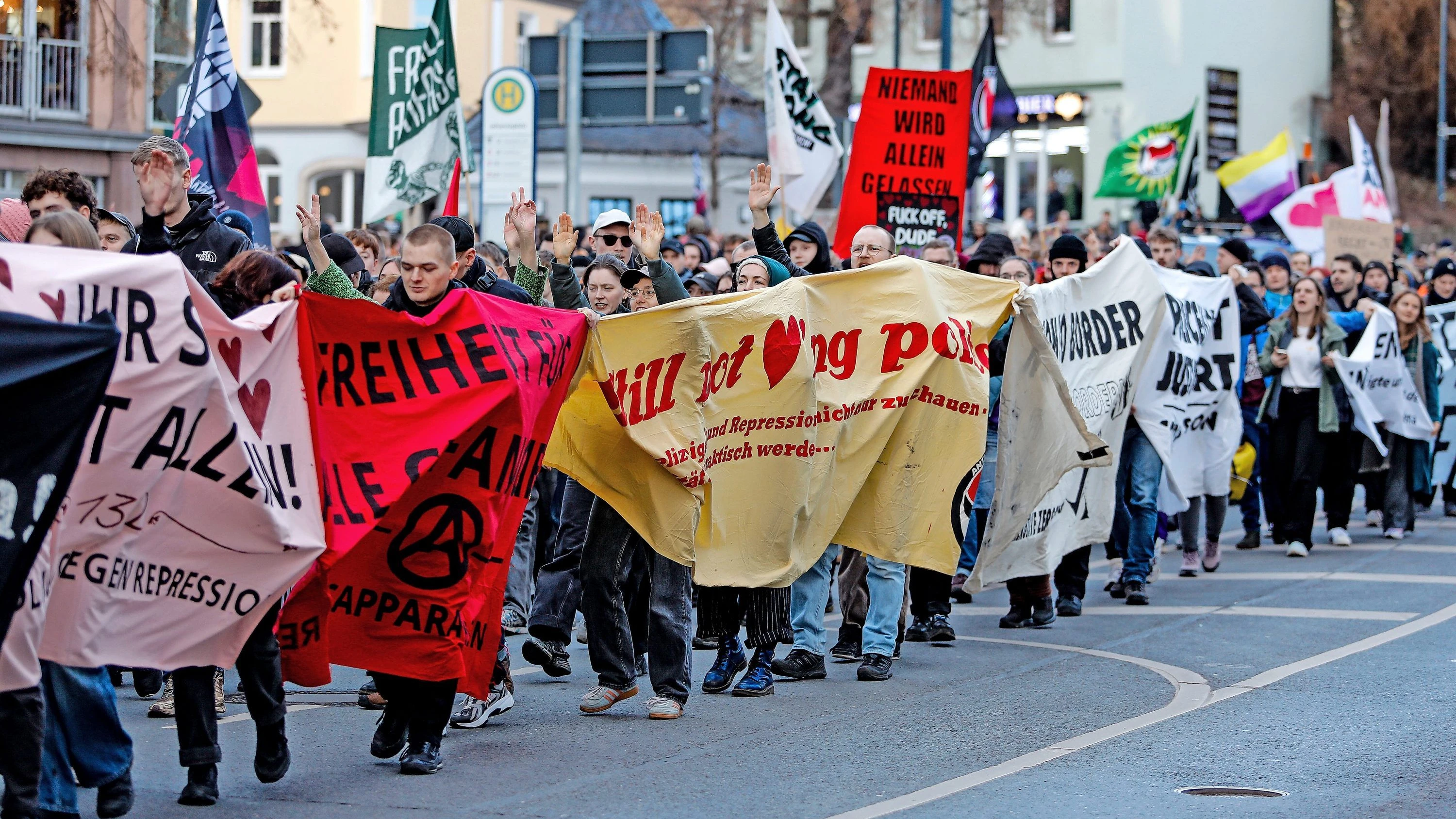 Prozess gegen „Hammerbande“: Sie zielten stets auf die Köpfe