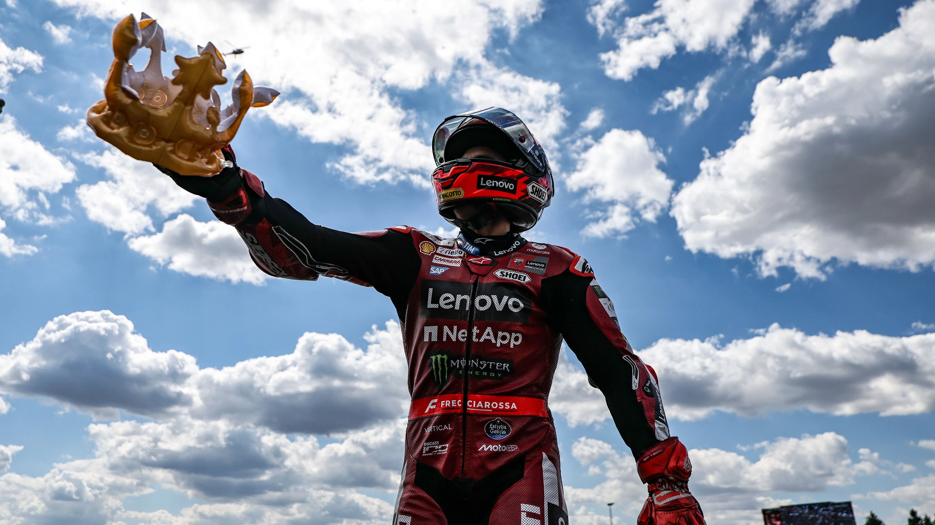 Bild: Moto GP: 261.813 Besucher sehen Márquez’ „besonderes“ Wochenende am Sachsenring