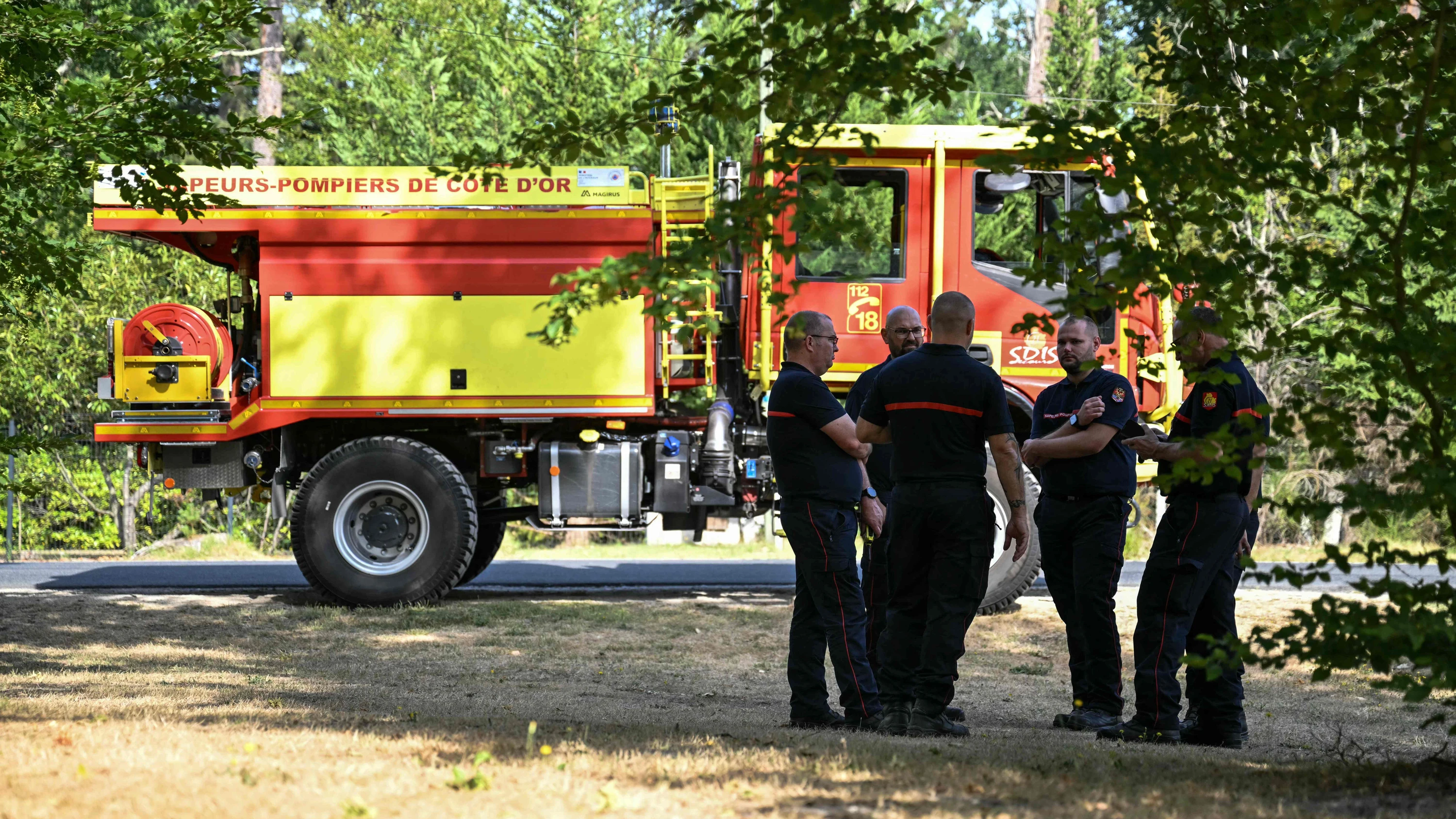 Fontainebleau: Zwei mutmaßliche Brandstifter in U-Haft