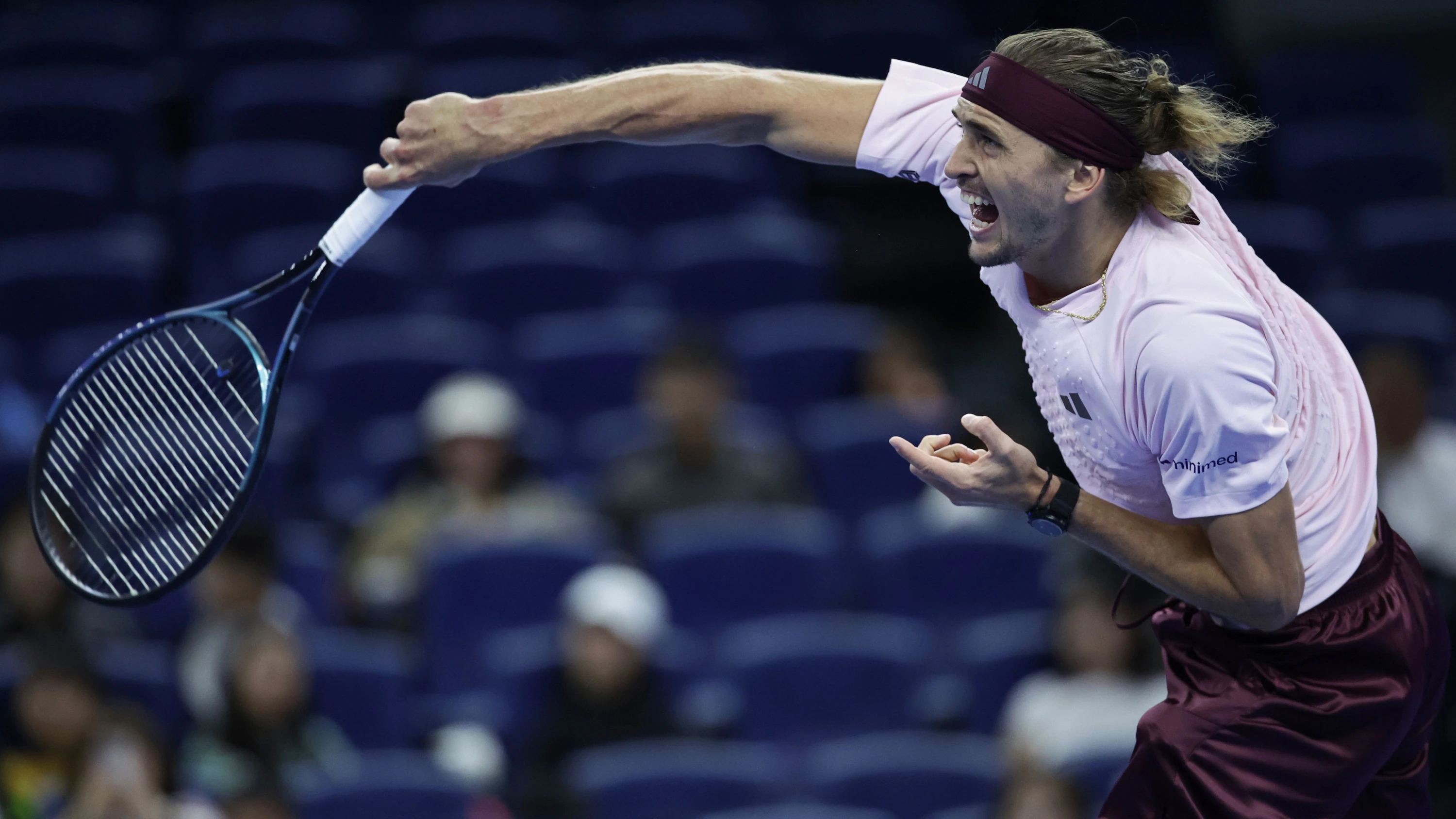 Auf Beckers Spuren: Zverev siegt im Eiltempo und kommt Platz eins immer näher