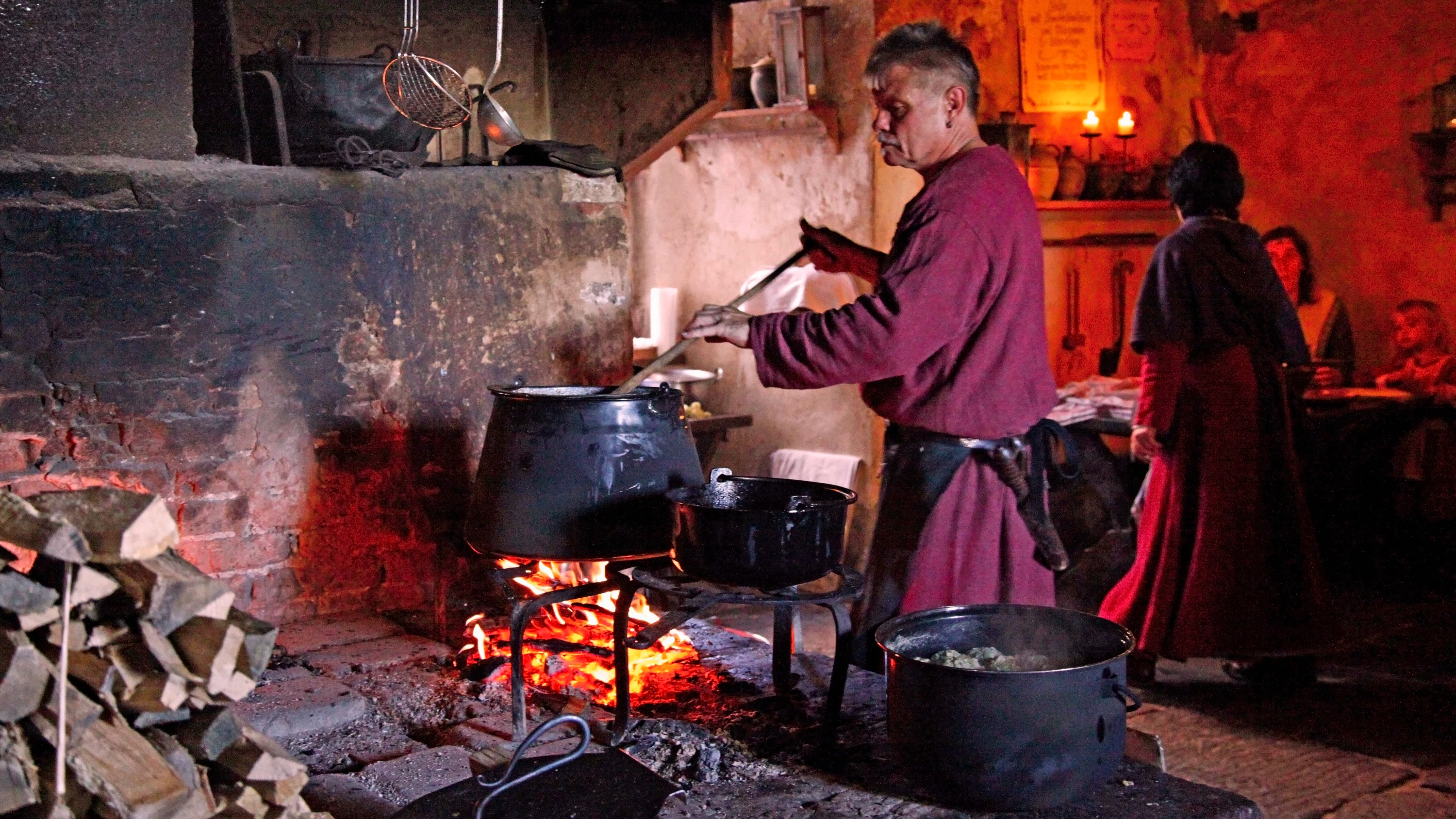 Kochen im Mittelalter: Reiche Ritter aßen wie die Inder
