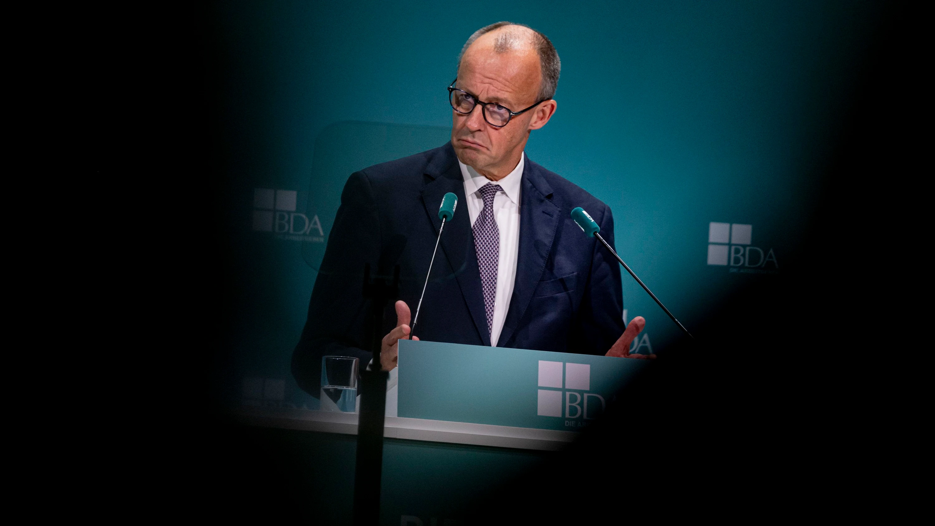 So spricht Friedrich Merz: Der Kanzler blufft, er blendet So spricht Friedrich Merz: Der Kanzler blufft, er blendet