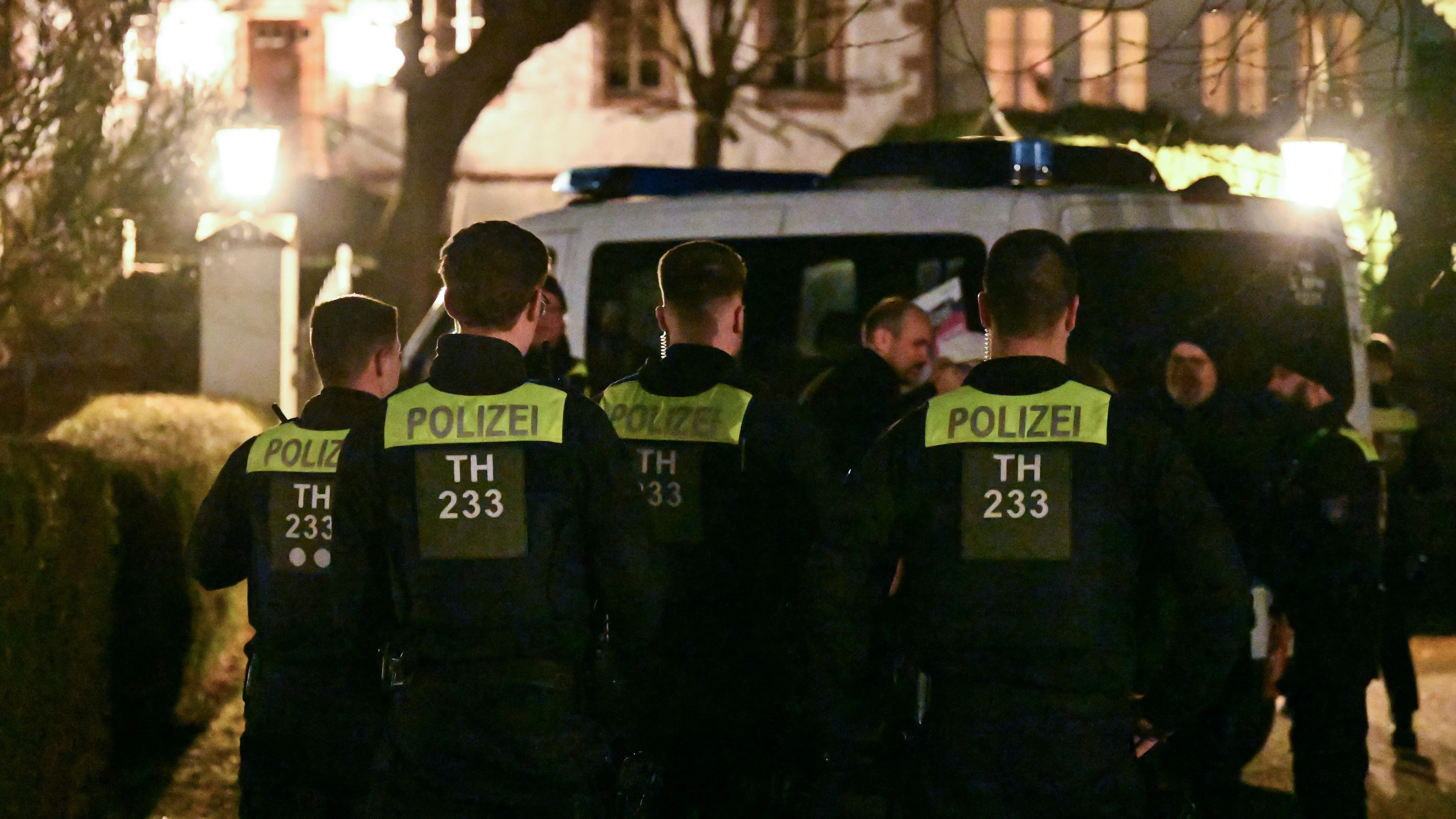 Ermittlungen Laufen: Journalisten in Thüringen von Rechtsextremisten attackiert Ermittlungen Laufen: Journalisten in Thüringen von Rechtsextremisten attackiert